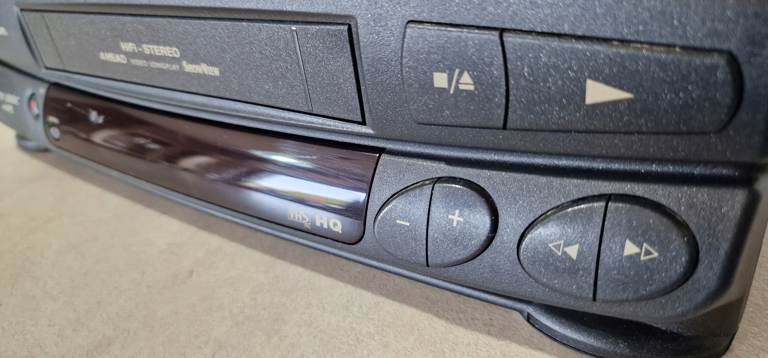 Video magnetowid UNIVERSUM VR 776 Model VR 776