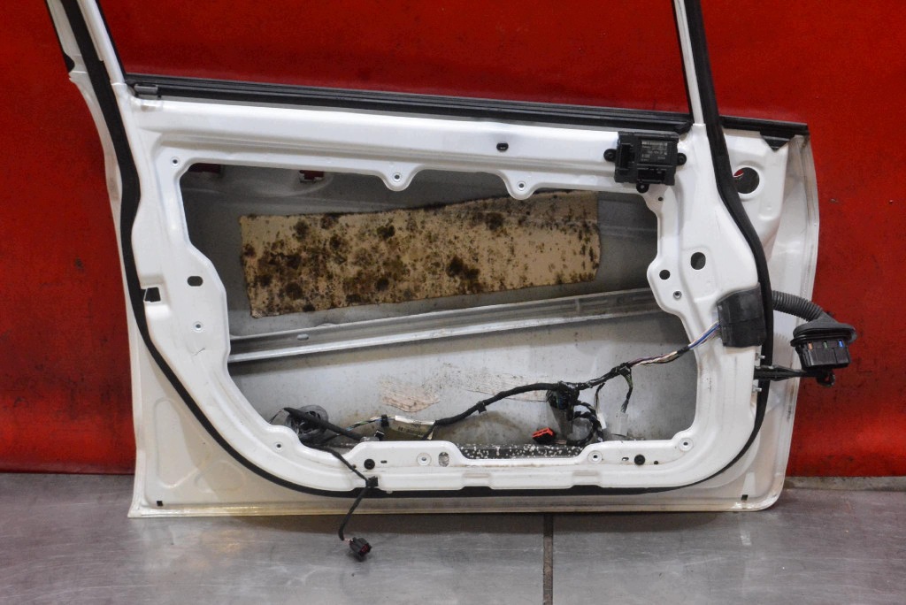 door left front front BIALE FORD FIESTA MK7 5D HB LIFT 08-17