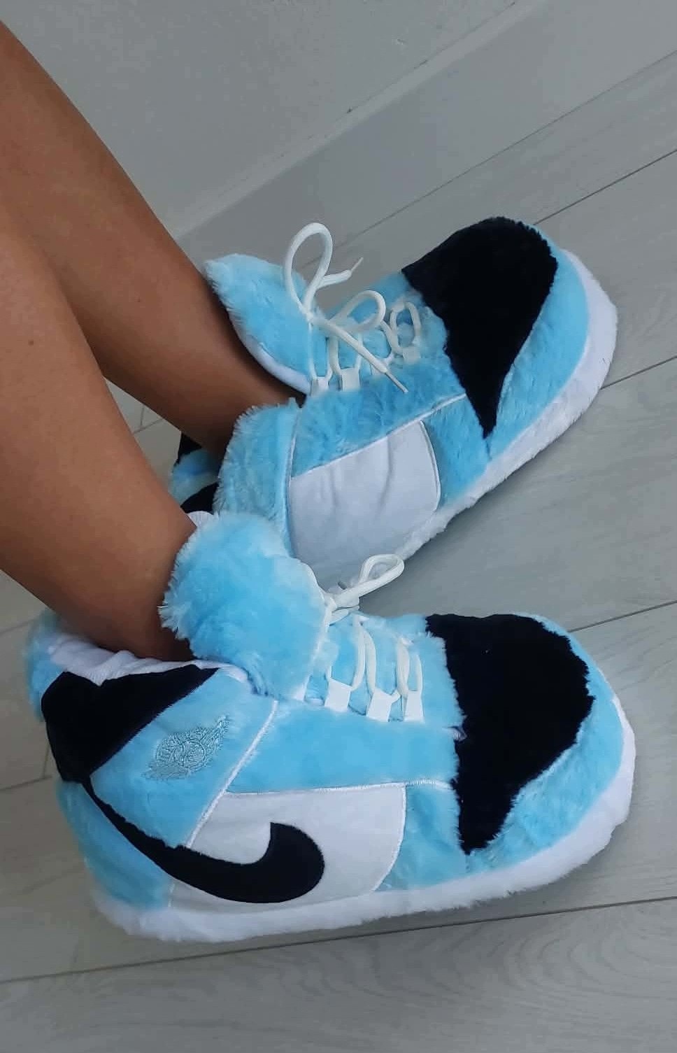 Plyšové Pantofle~Baby Blue~ONE Size 35–45 – zateplené~Gumová podrážka~Unisex
