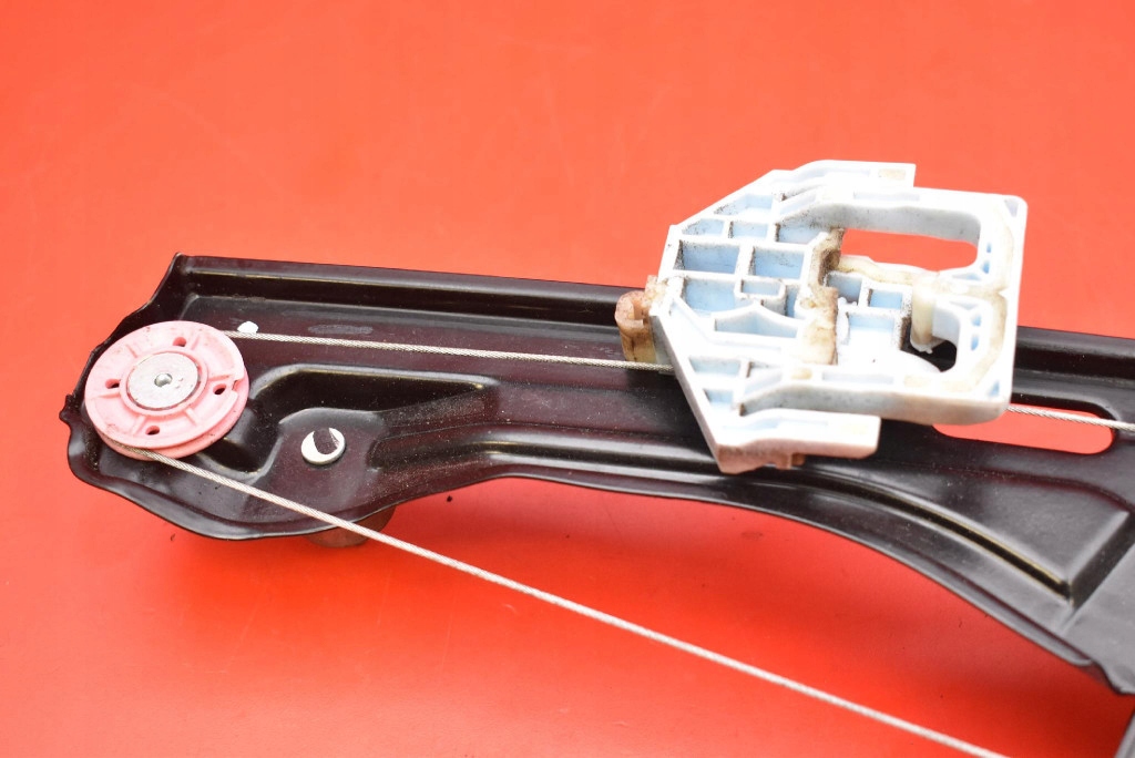 window regulator right front EU 2579948 BMW F46 GRAN TOURER 18-21