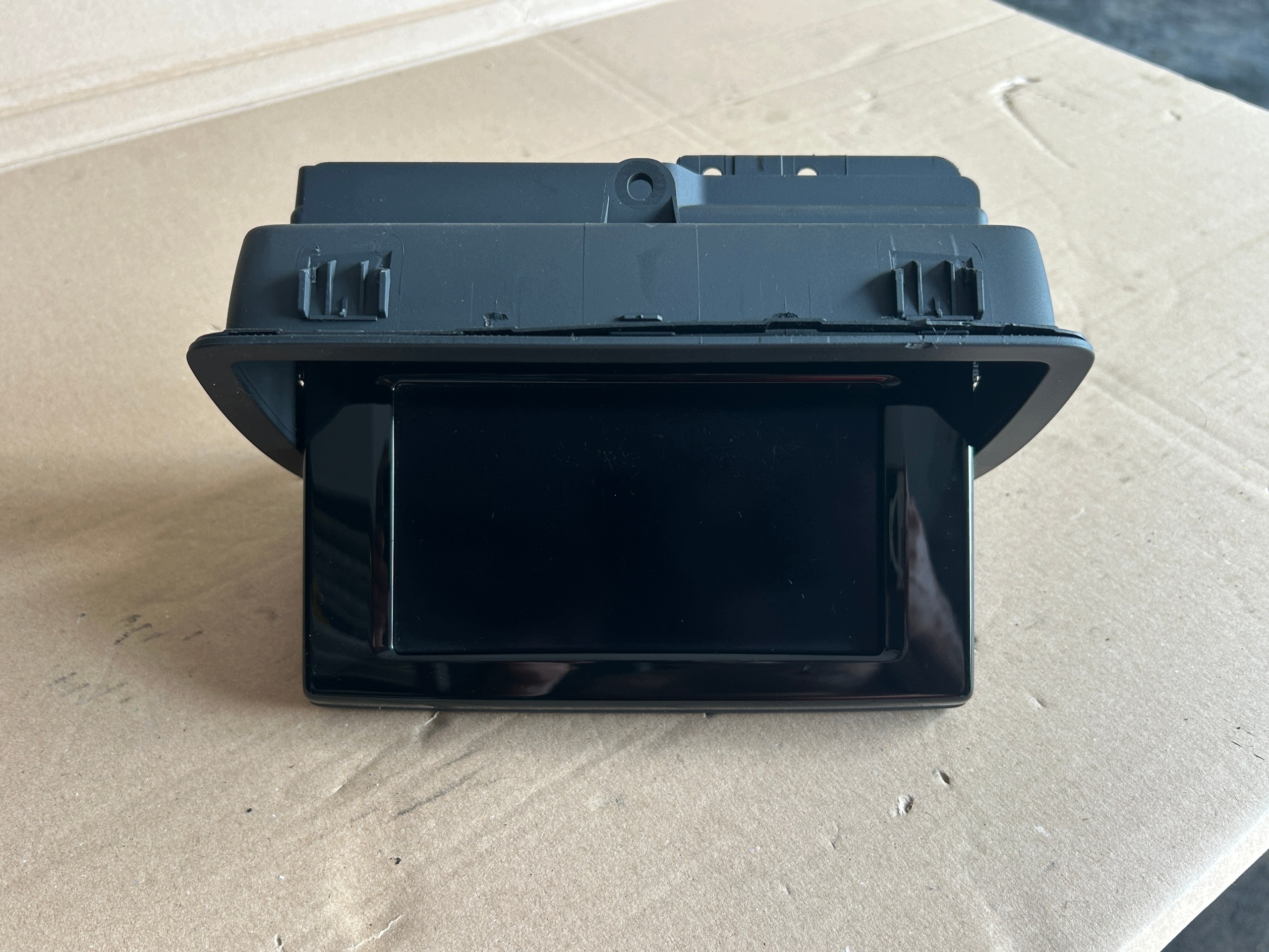AUDI Q3 8U LIFT Display 8U0857273E
