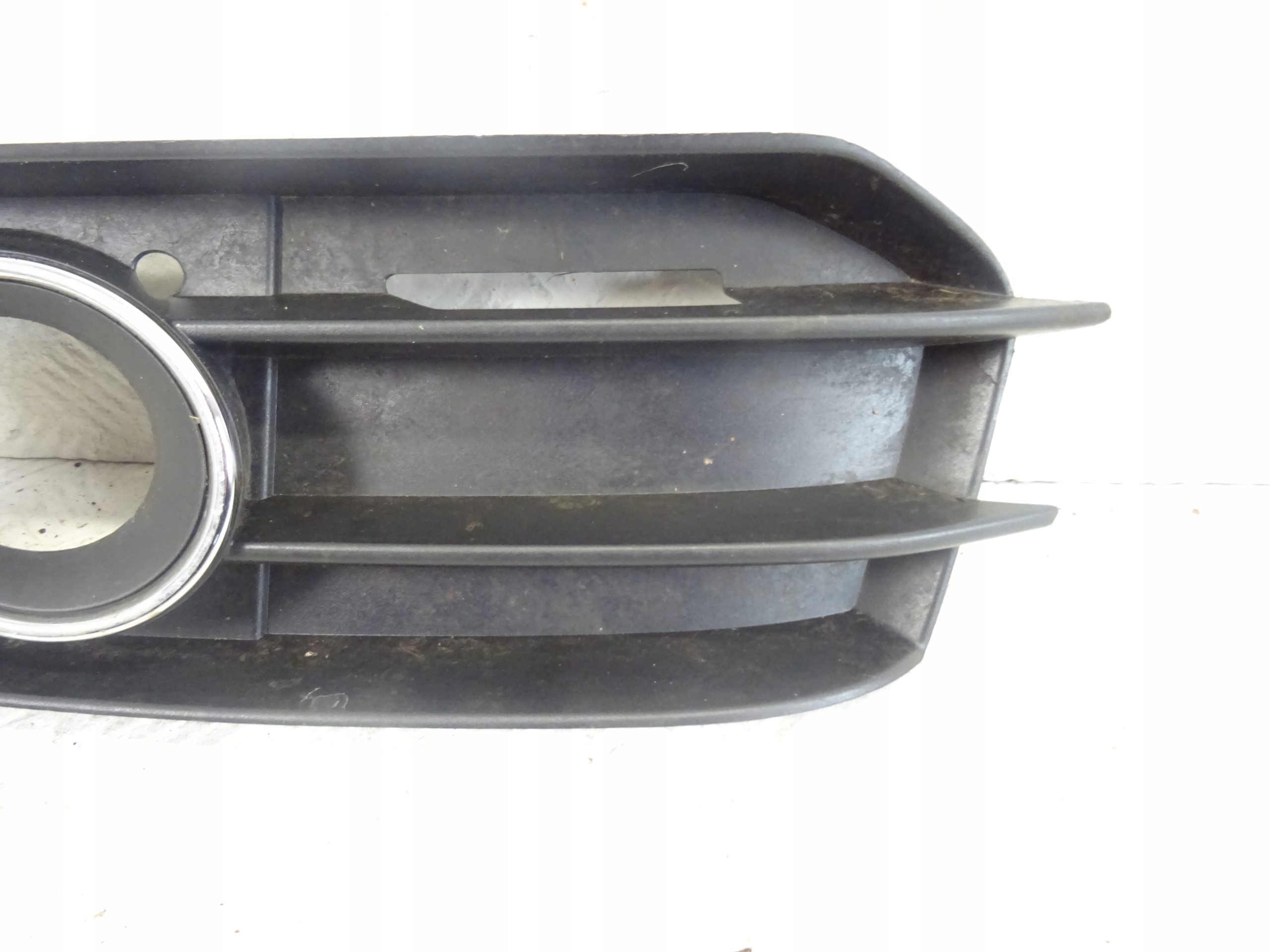 grid of a bumper left front AUDI A1 8X 8X0807681A