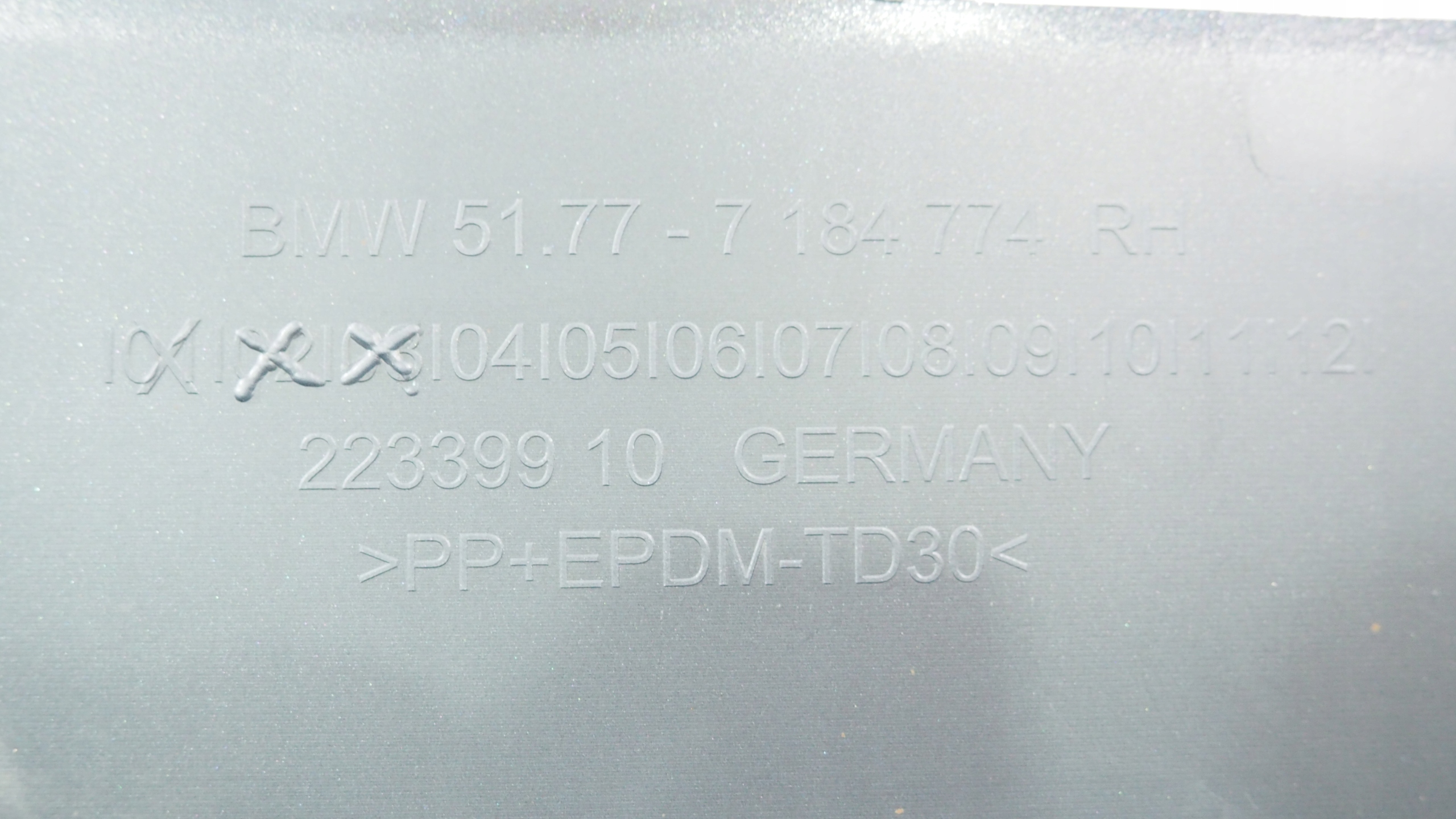 BMW 5 F10 F11 moulding threshold right 7184774