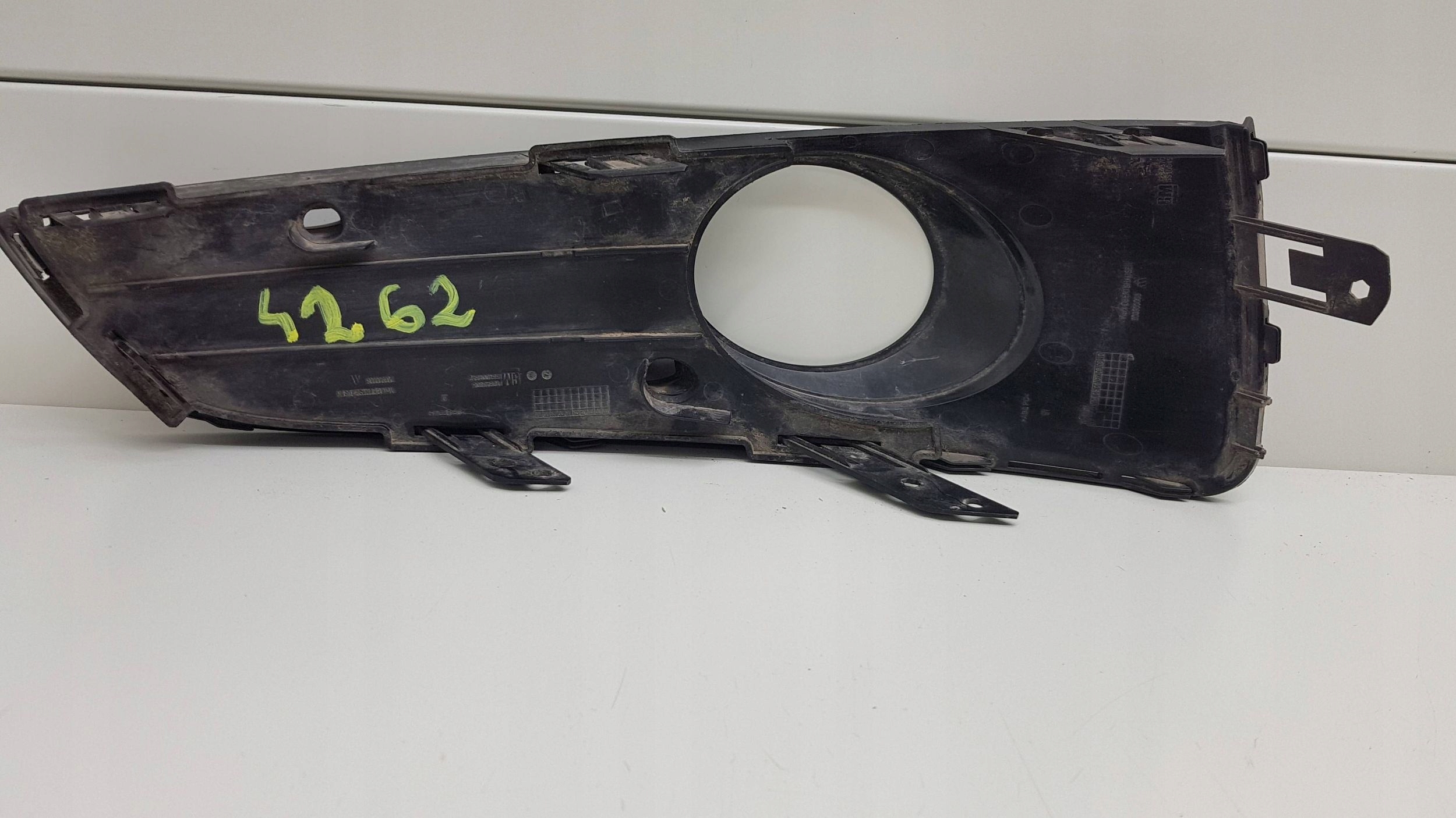 SAAB 95 9-5 AERO 2010 - grid right bumper front 12843703