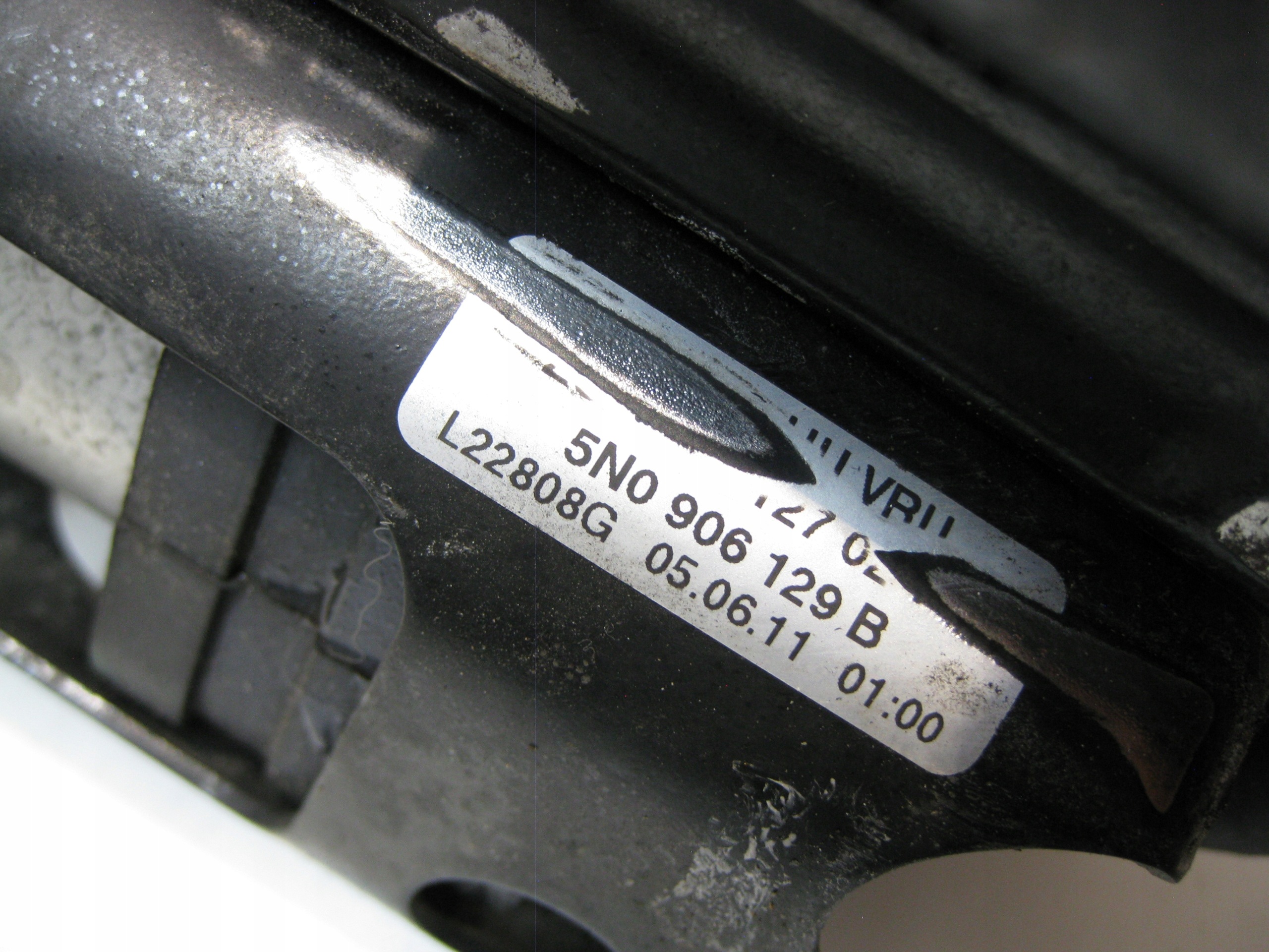 VW GOLF VI KOMBI 2.0TDI electrical feed pump holder 5N0906129B