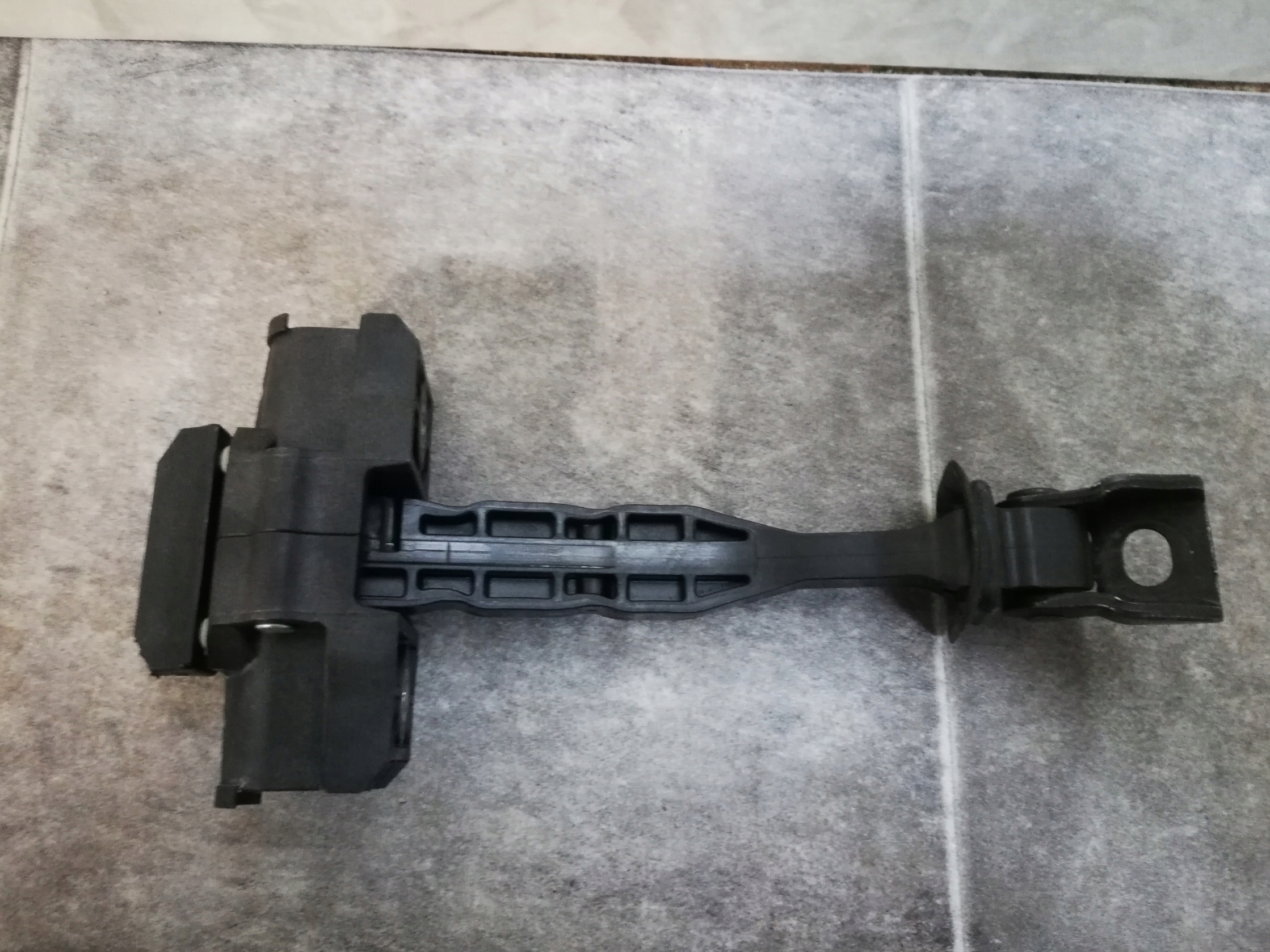 limiter door left / right BMW X3 G01