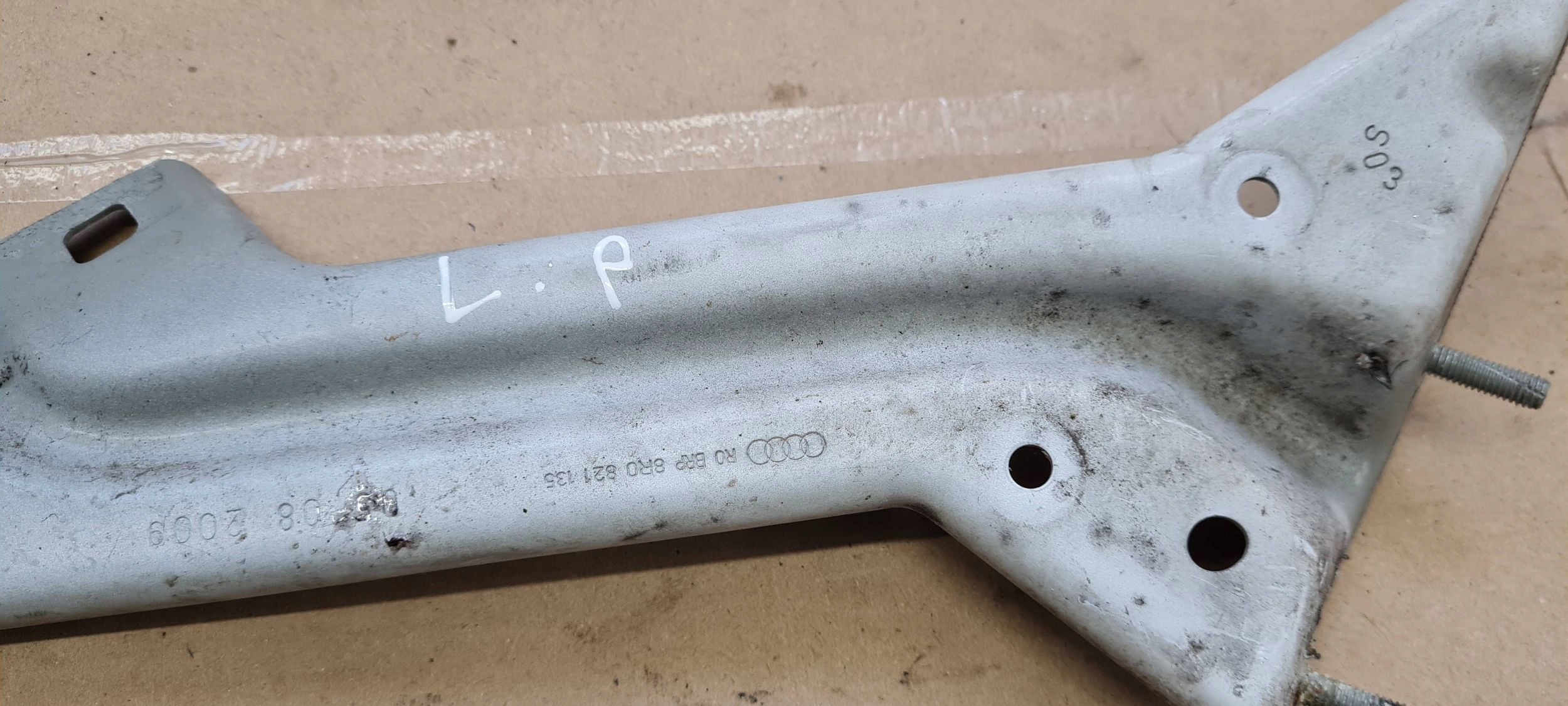 Q5 8R SQ5 Console Poignée Aile Gauche Avant 8R0821135 LY9C