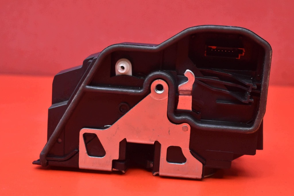 lock door left front front EU 28-0464 BMW E90 E91 04-10