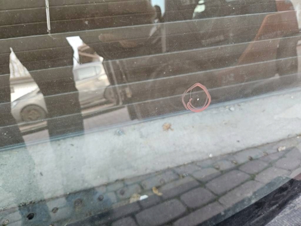 window front front iron replacement - Posiada 1 odprysk Opel Astra K