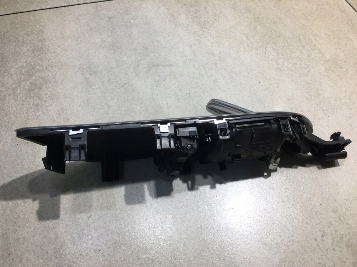 handle inner left front MERCEDES W176 FL A2467201148