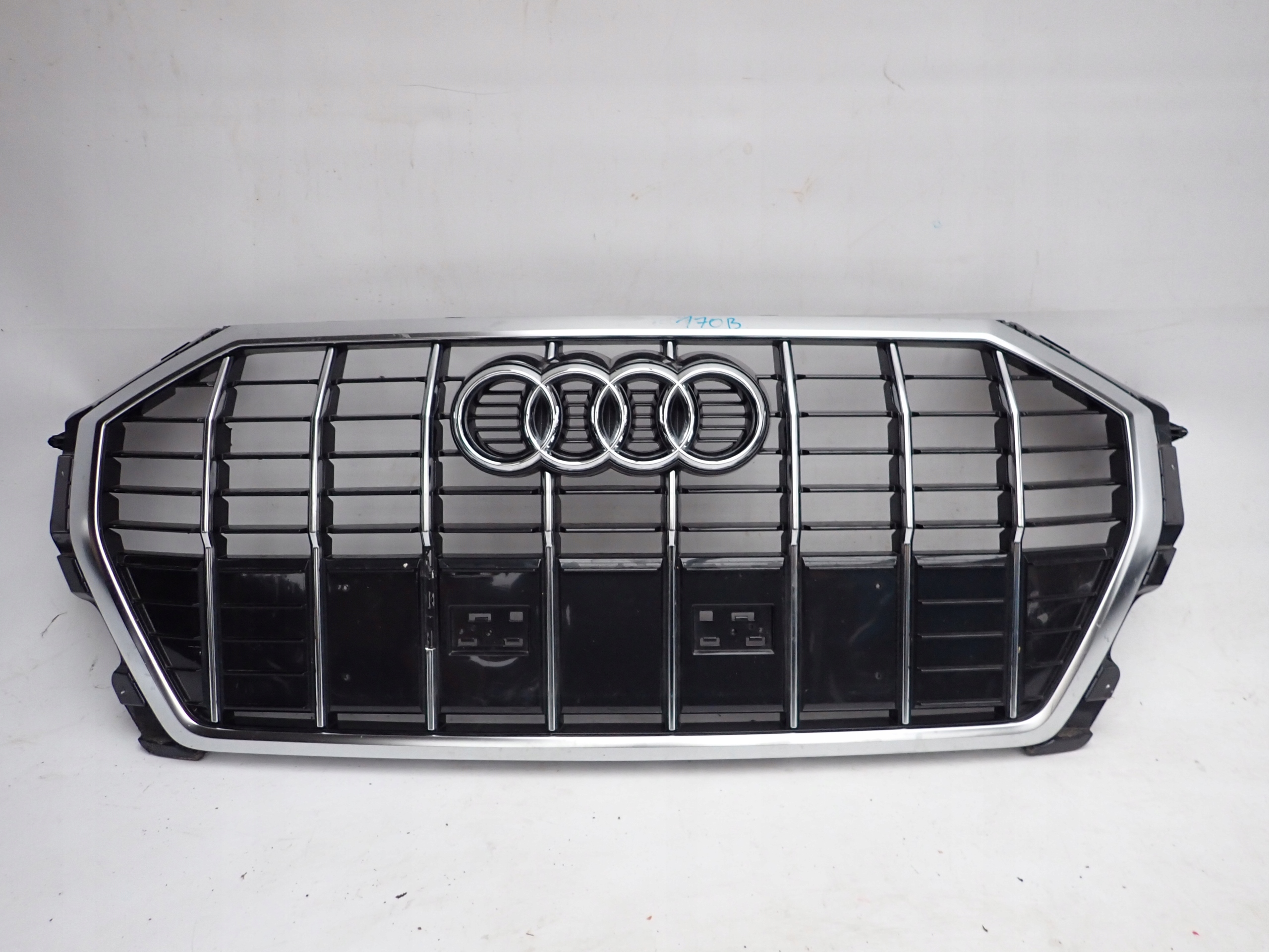 Audi Q3 Kühlergrill FRONTGRILL Kühlergitter 83A853651 - Thumbnail 1