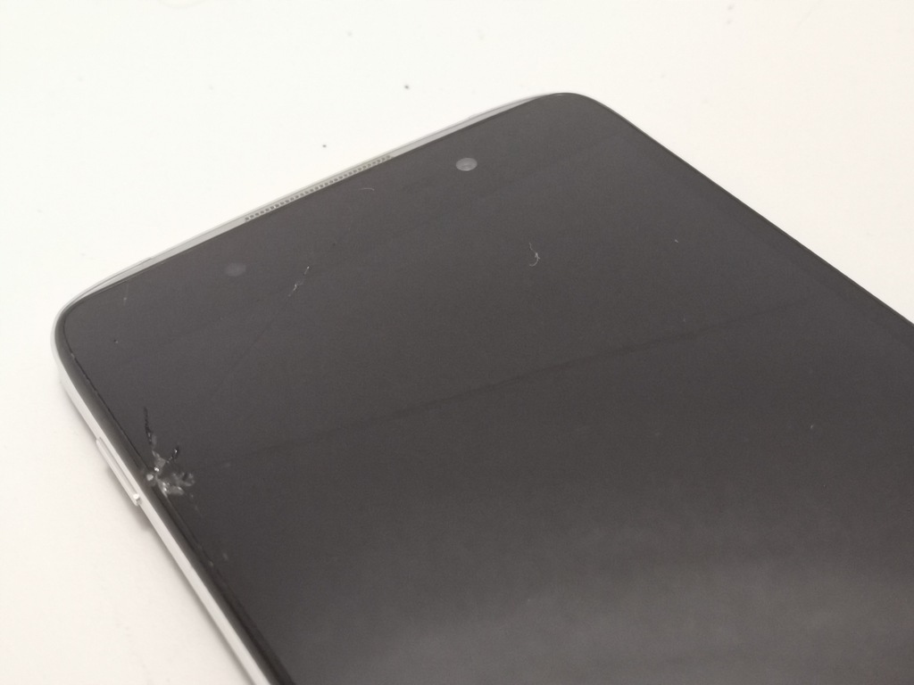 Smartfon Alcatel Idol 4 (924120) Pamięć RAM 3 GB