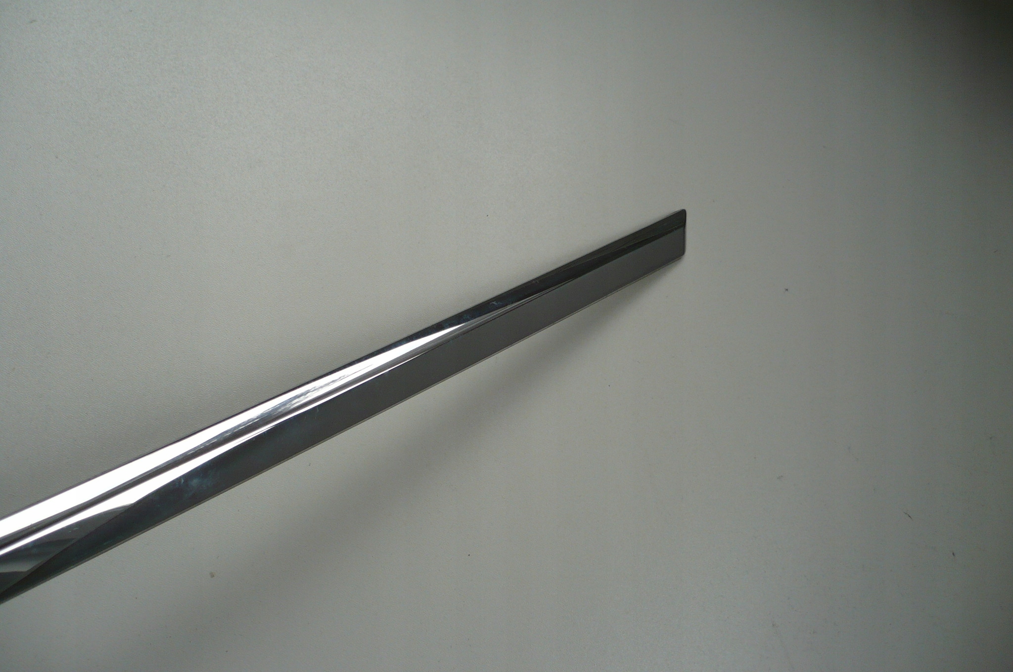 VW PASSAT B6 05- moulding CHROM door left rear part central DEKOR original