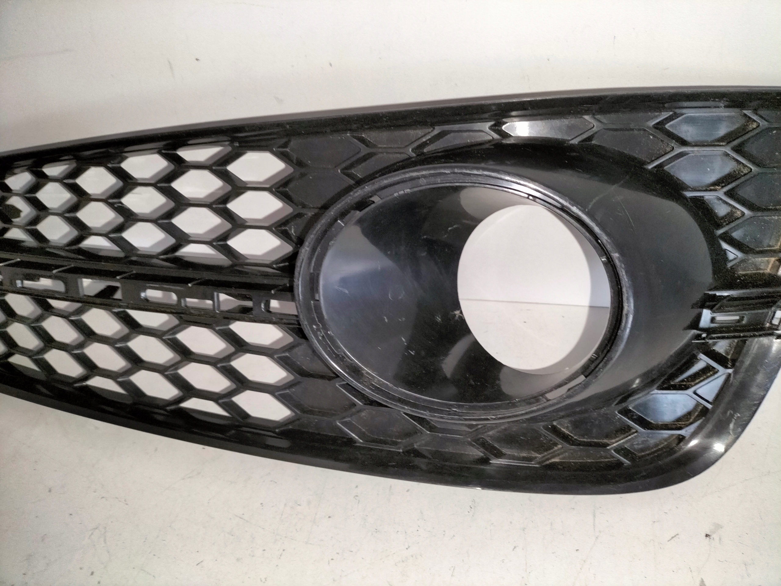 grille grid of a bumper left AUDI A8 D4 LIFT 13