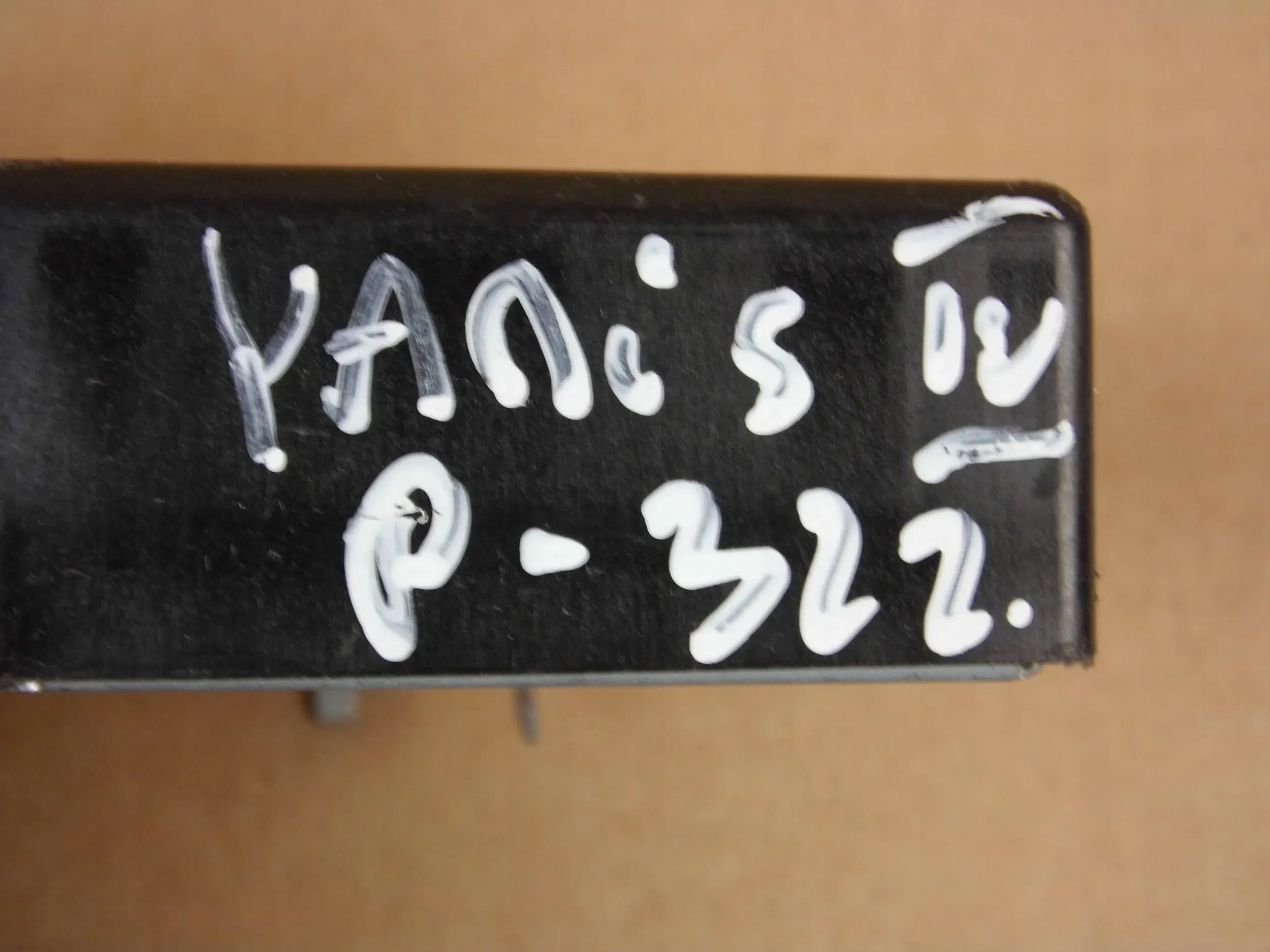 TOYOTA YARIS IV MODULO CENTRALINA PRESSIONE W OPONACH KEY TPMS 897B0-K0010