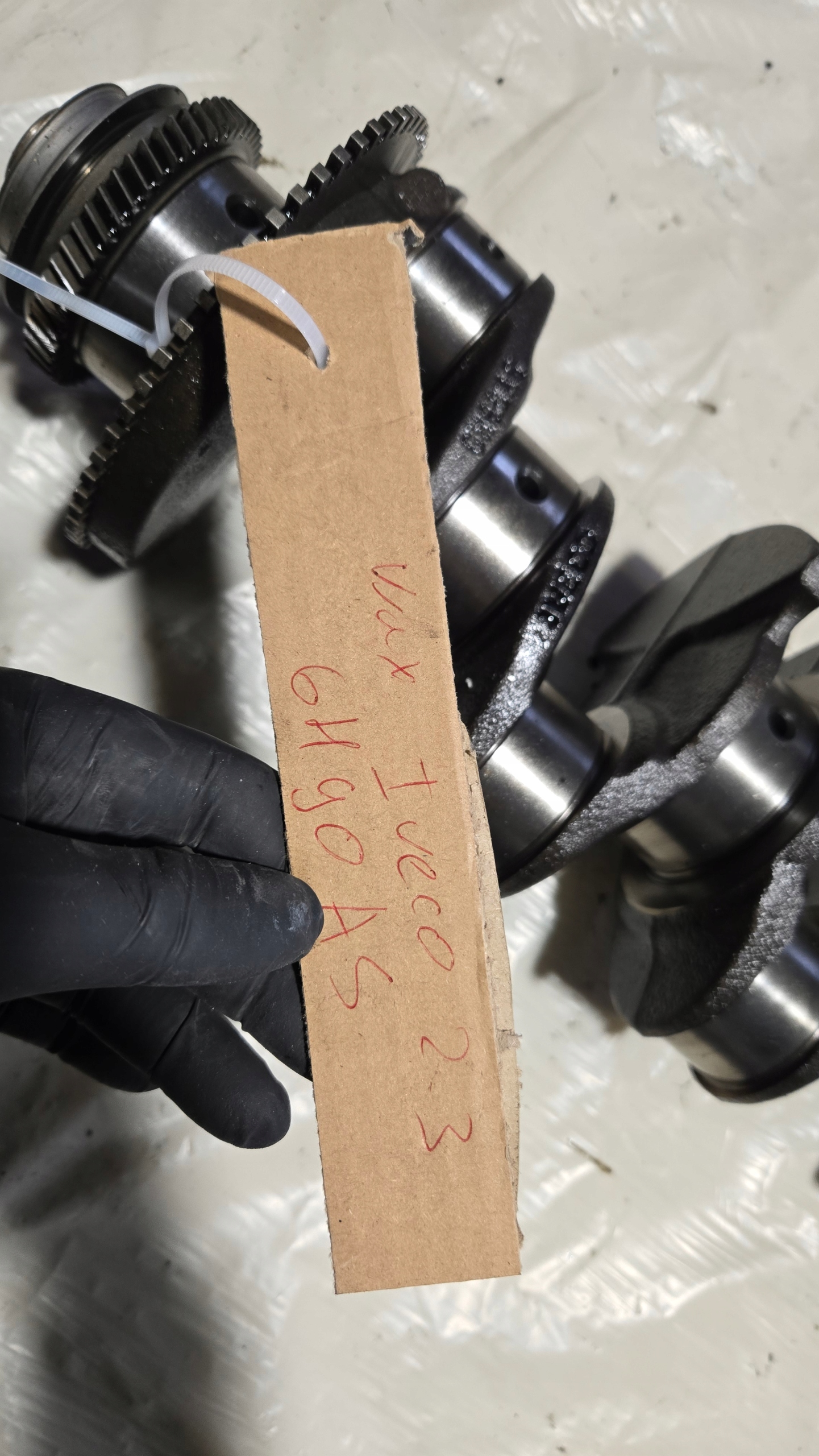 crank IVECO FIAT DUCATO 2,3 5801898037