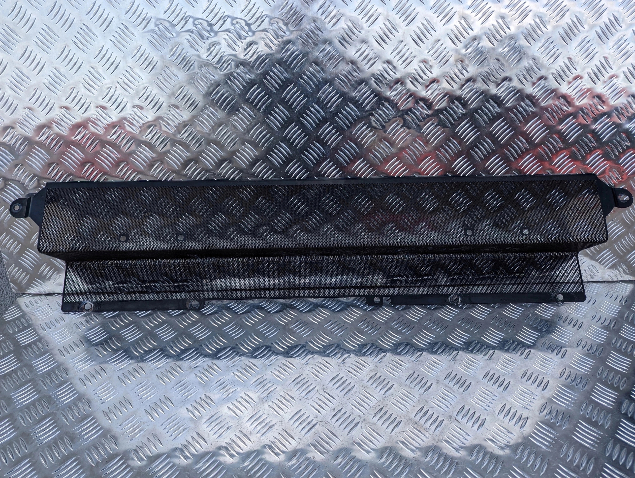 SIATKA CHŁODNICY SCANIA NTG