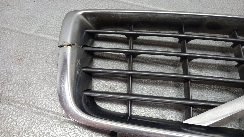 решетка радиатора volvo S80 II 30655102