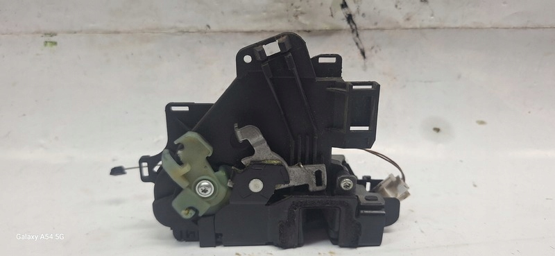 lock door left front SKODA FABIA II LIFT 3B1837015AN