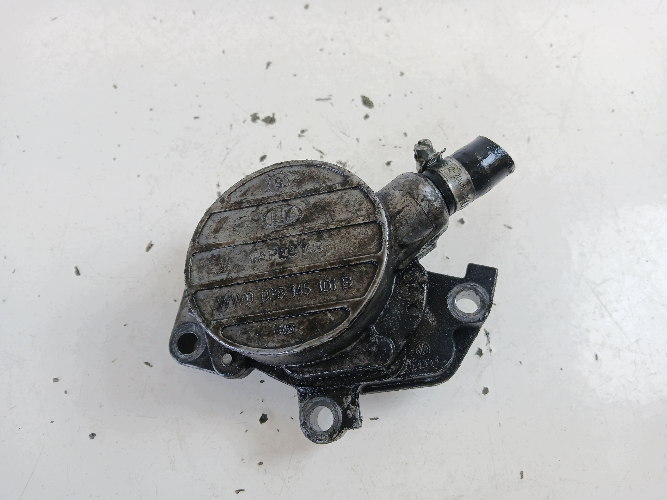 VW GOLF IV A3 8L OCTAVIA e 1.9 TDI Pompa VACUM VAKUM 038145101B