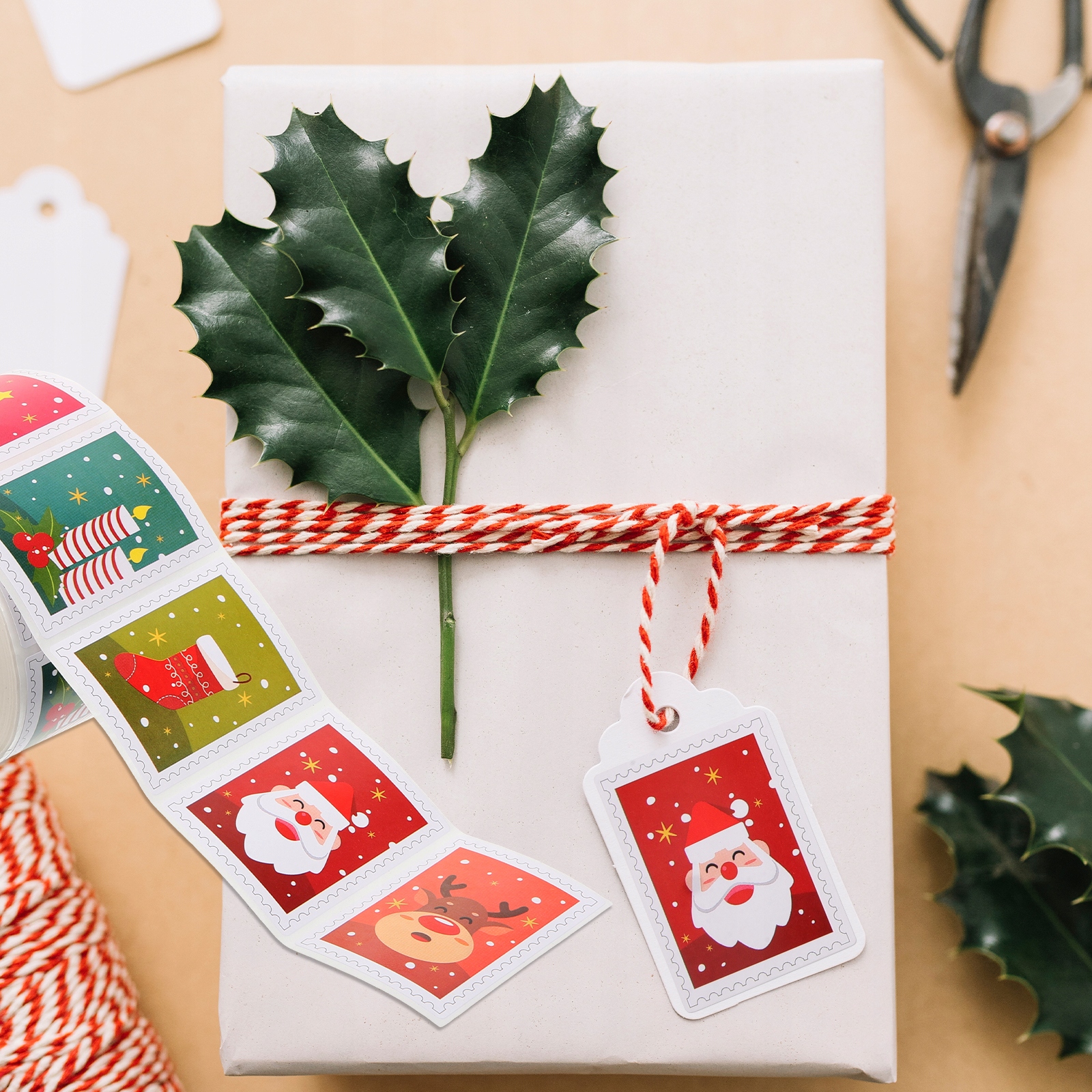 1 ROLKA PUDEŁKO NA PREZENT ŚWIĄTECZNE ROLKA NAKLEJKI ZABEZPIECZAJĄCEJ Marka inna