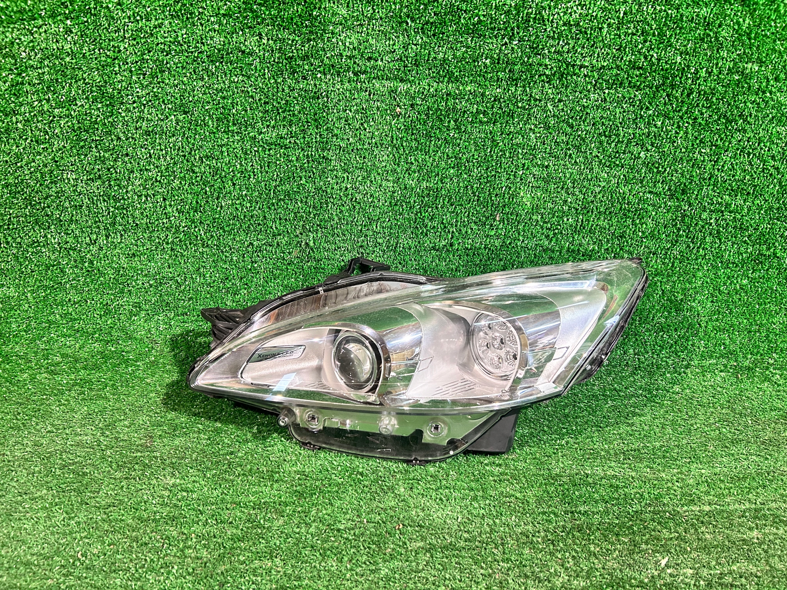 REFLEKTOR left PEUGEOT 508 XENON