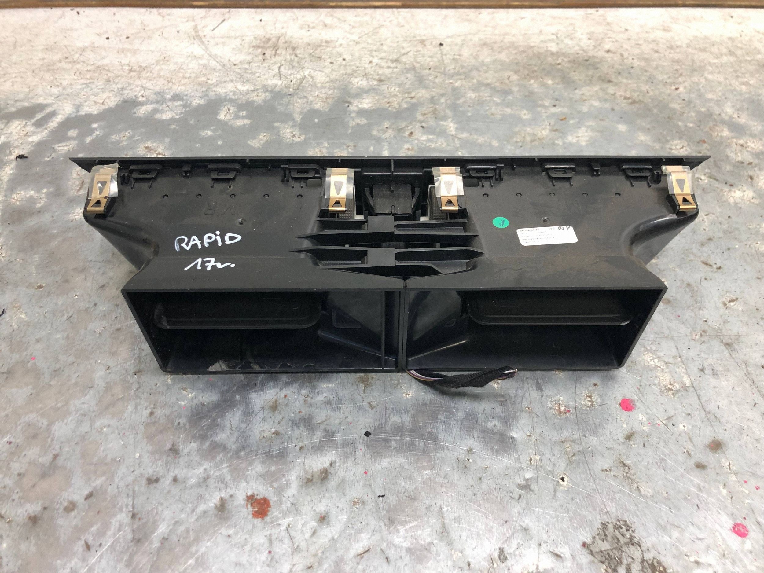 grid air conditioning devices central SKODA RAPID 5JA820951E