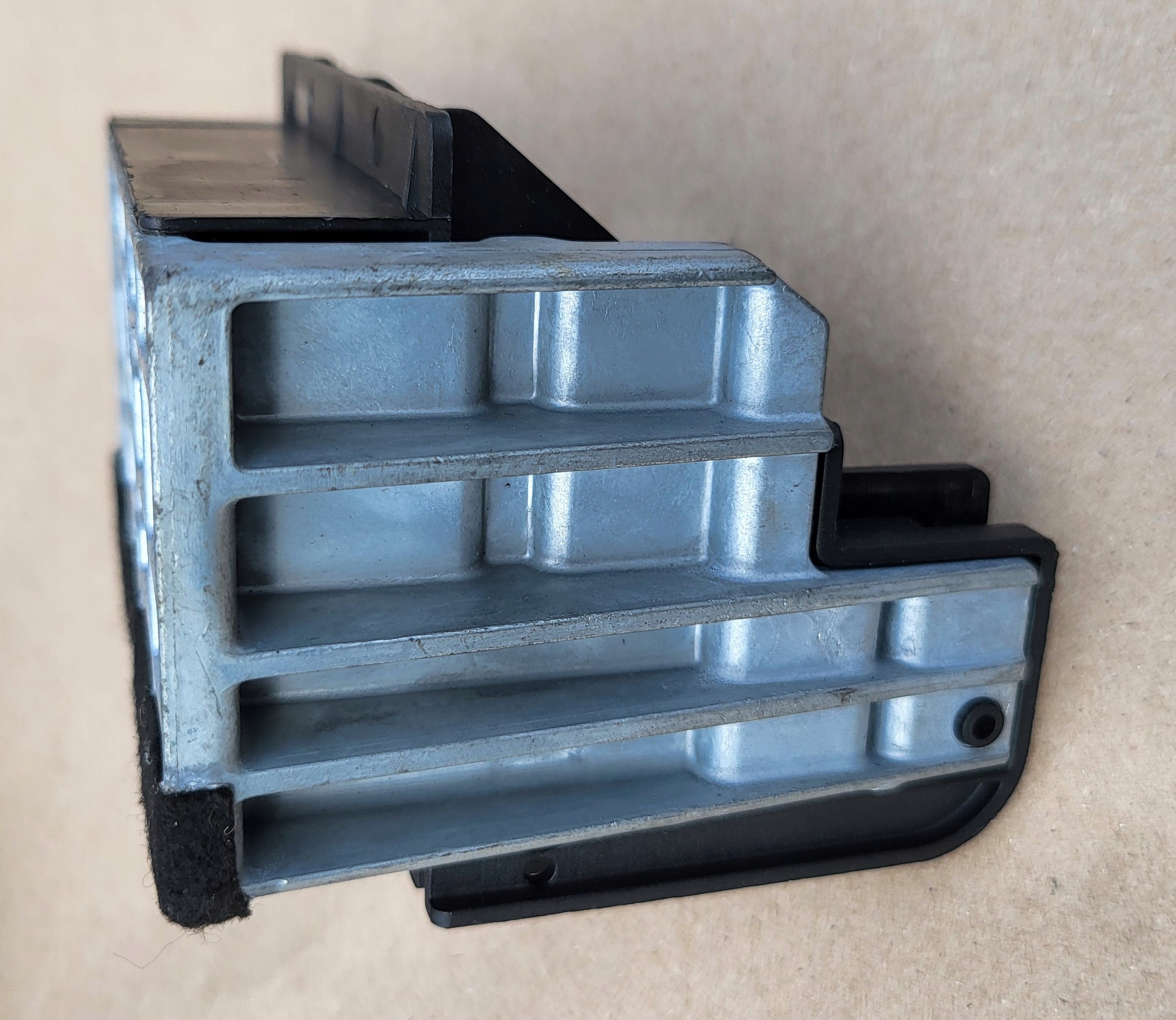 bracket holder ROLETY boot BMW X5 E70 OE EU 9928100014