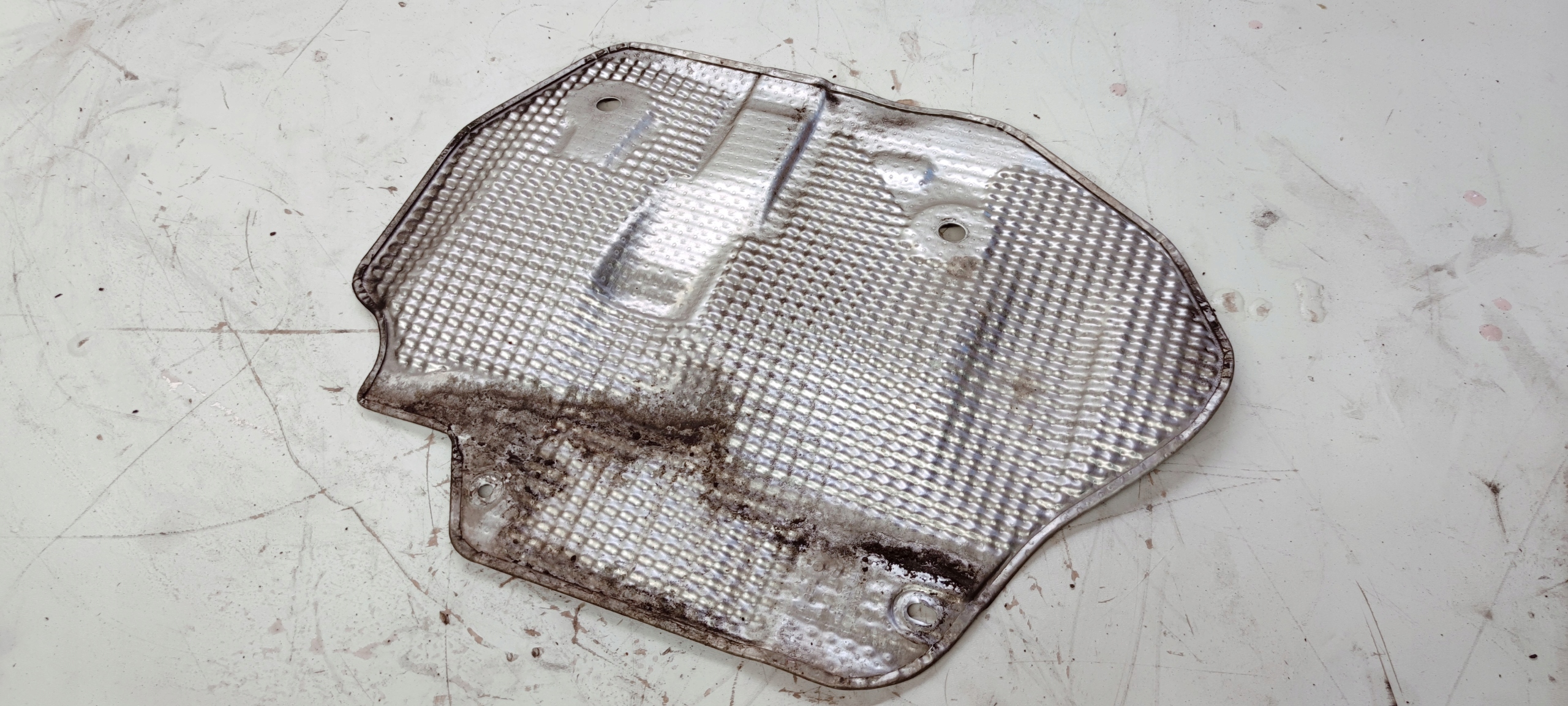 fedél TERMICZNA hangszigetelő AUDI Q7 4L 7L0825615