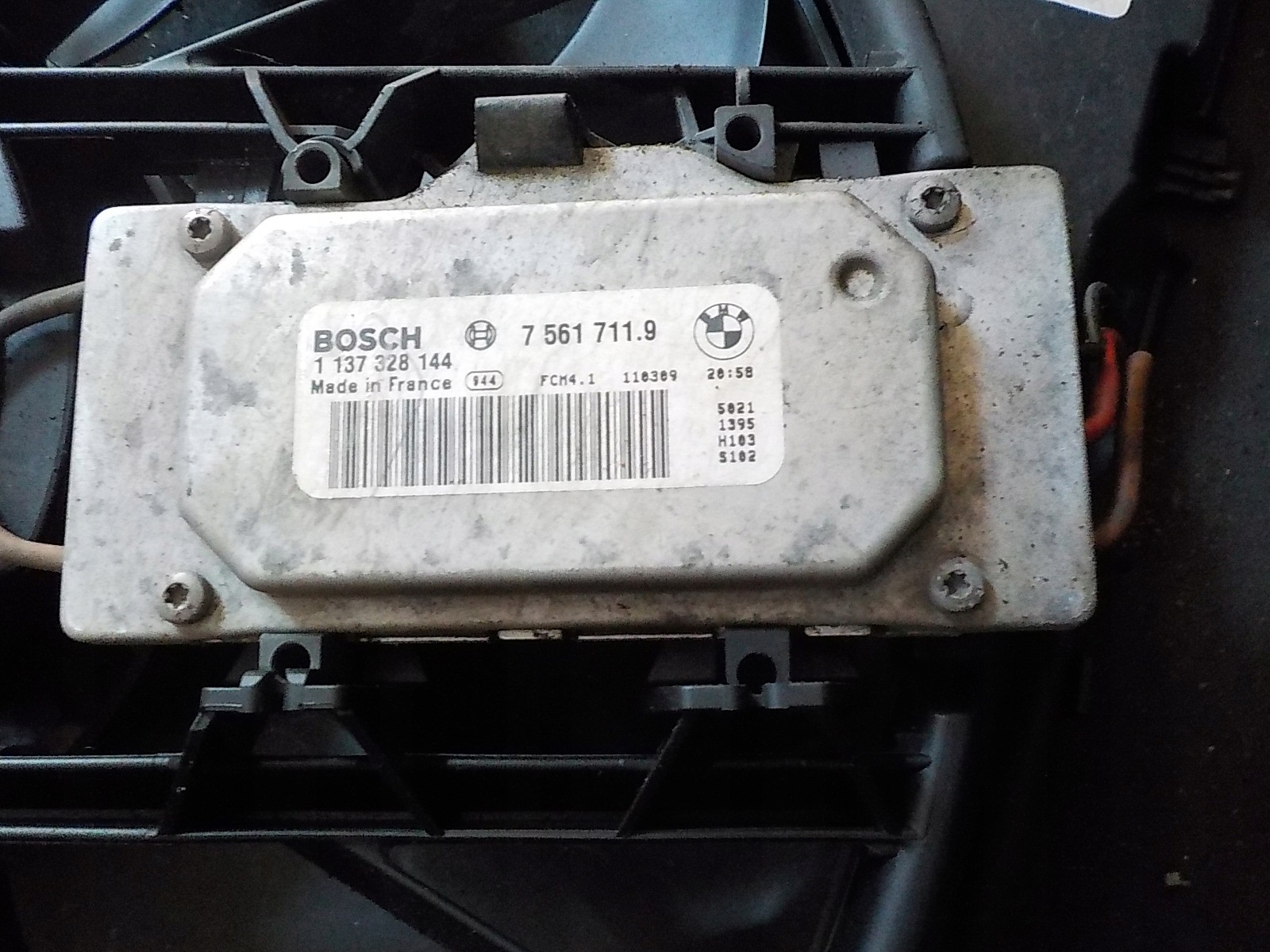 BMW 1 (E87) 2.0 D ORG fan module radiator 1137328144