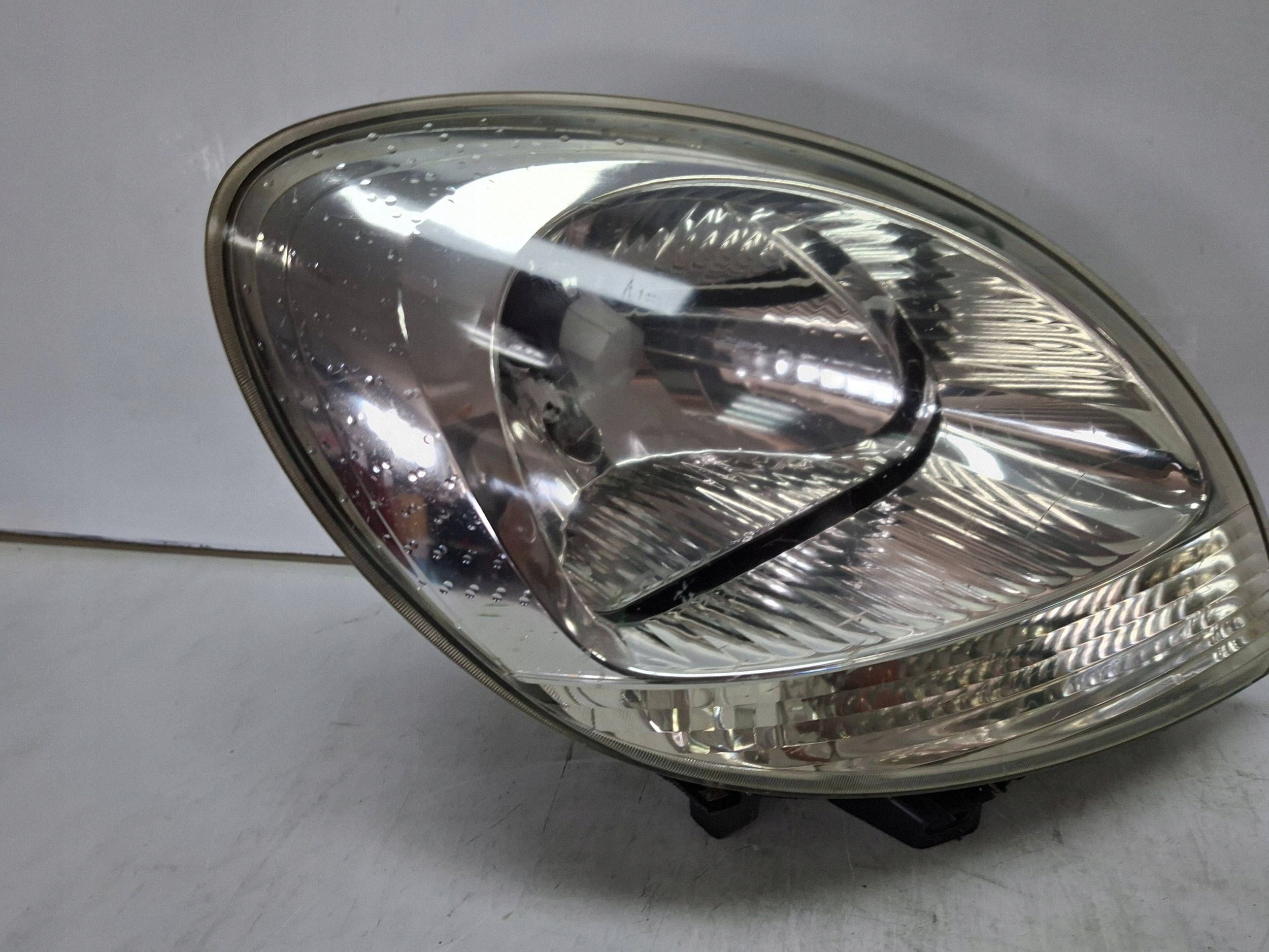 light front right 8200236591 RENAULT KANGOO and LIFT 03-08