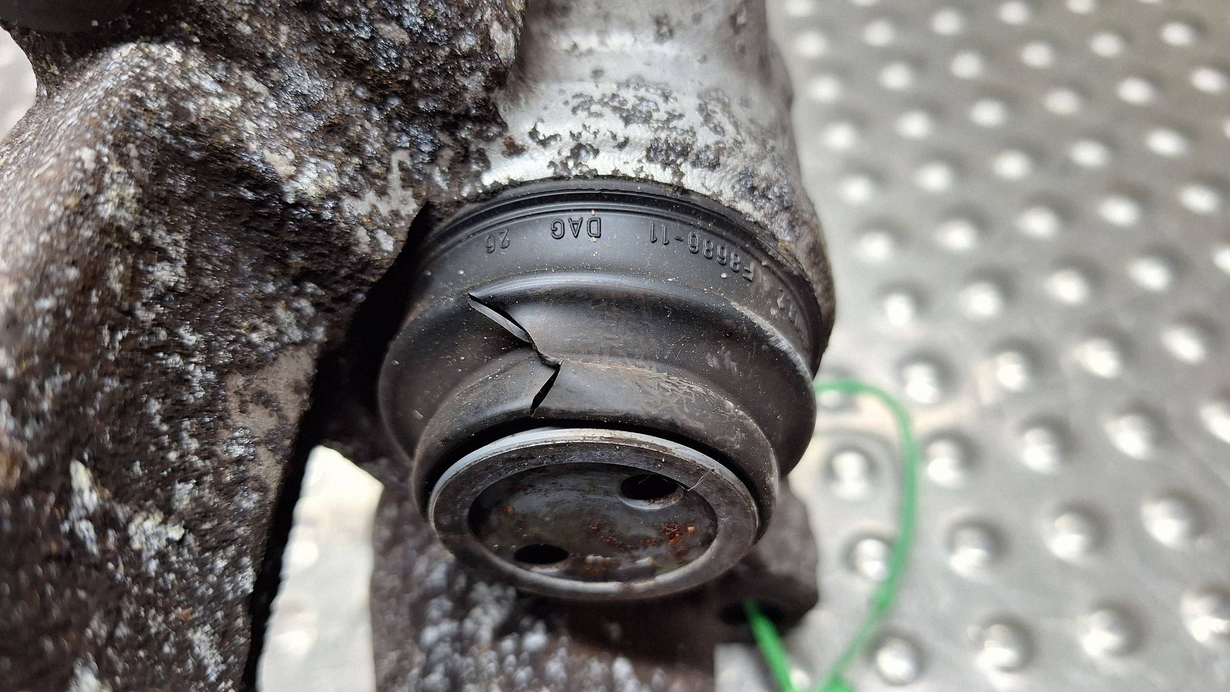 caliper brake right rear part FORD FOCUS MK2 C-MAX MK1