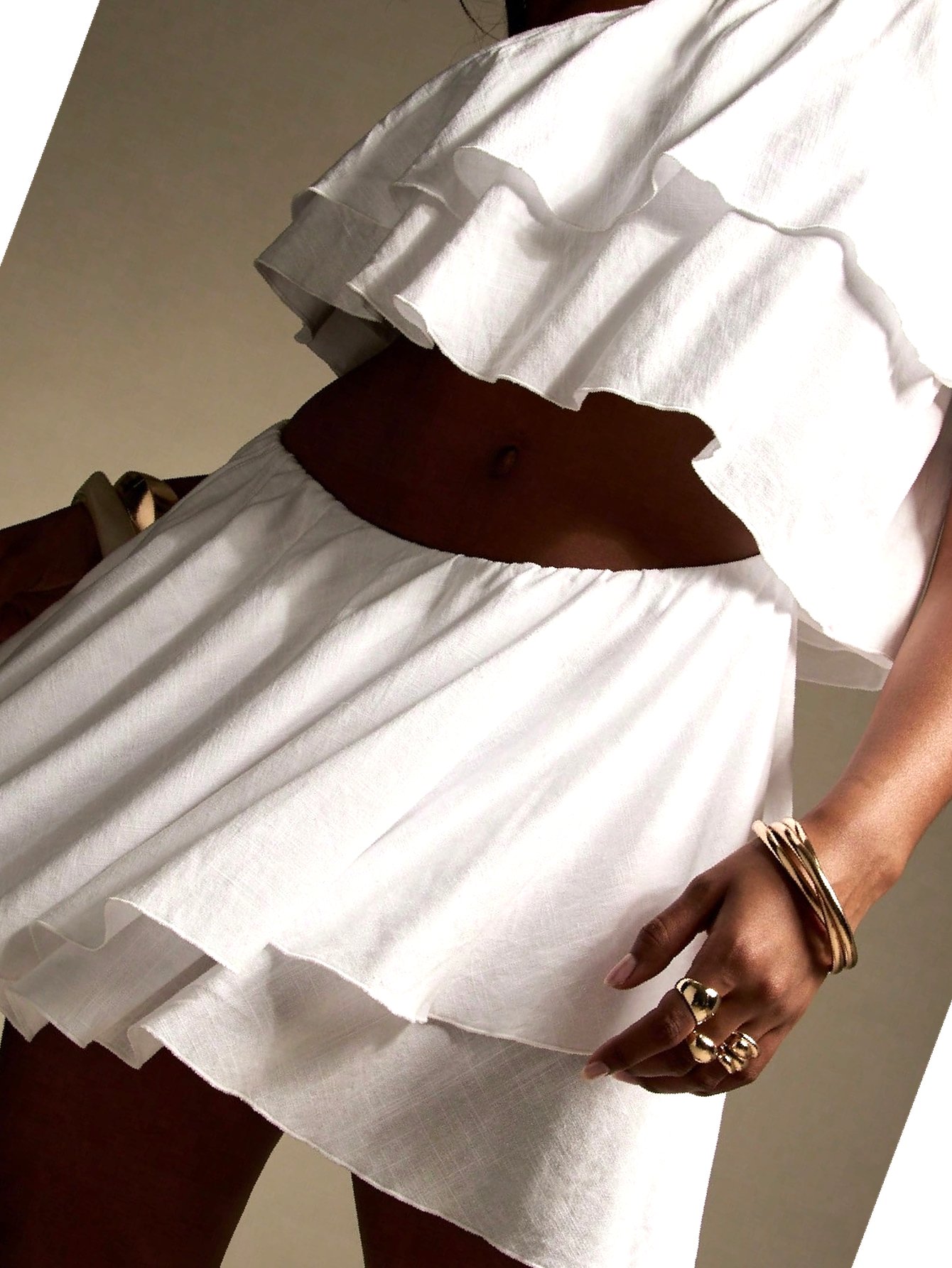 Šaty Vrstvená Missguided Na Jedno Rameno Bílá Ležérní Lněná L 40