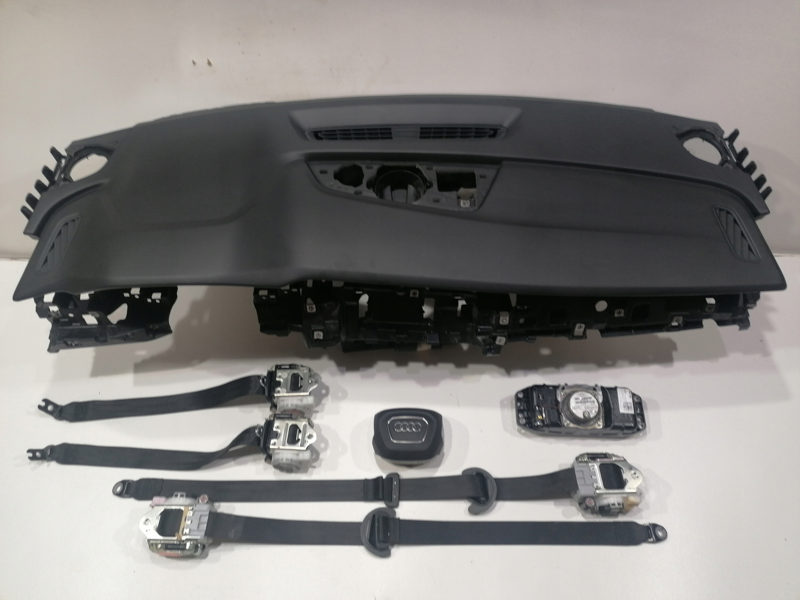 AUDI Q8 4M8 дошка консоль подушка безпеки ремені