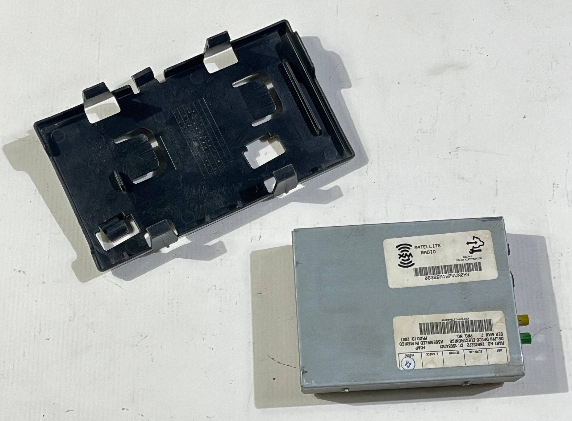 modul bedienteil radio Chevrolet Corvette C6 28045272