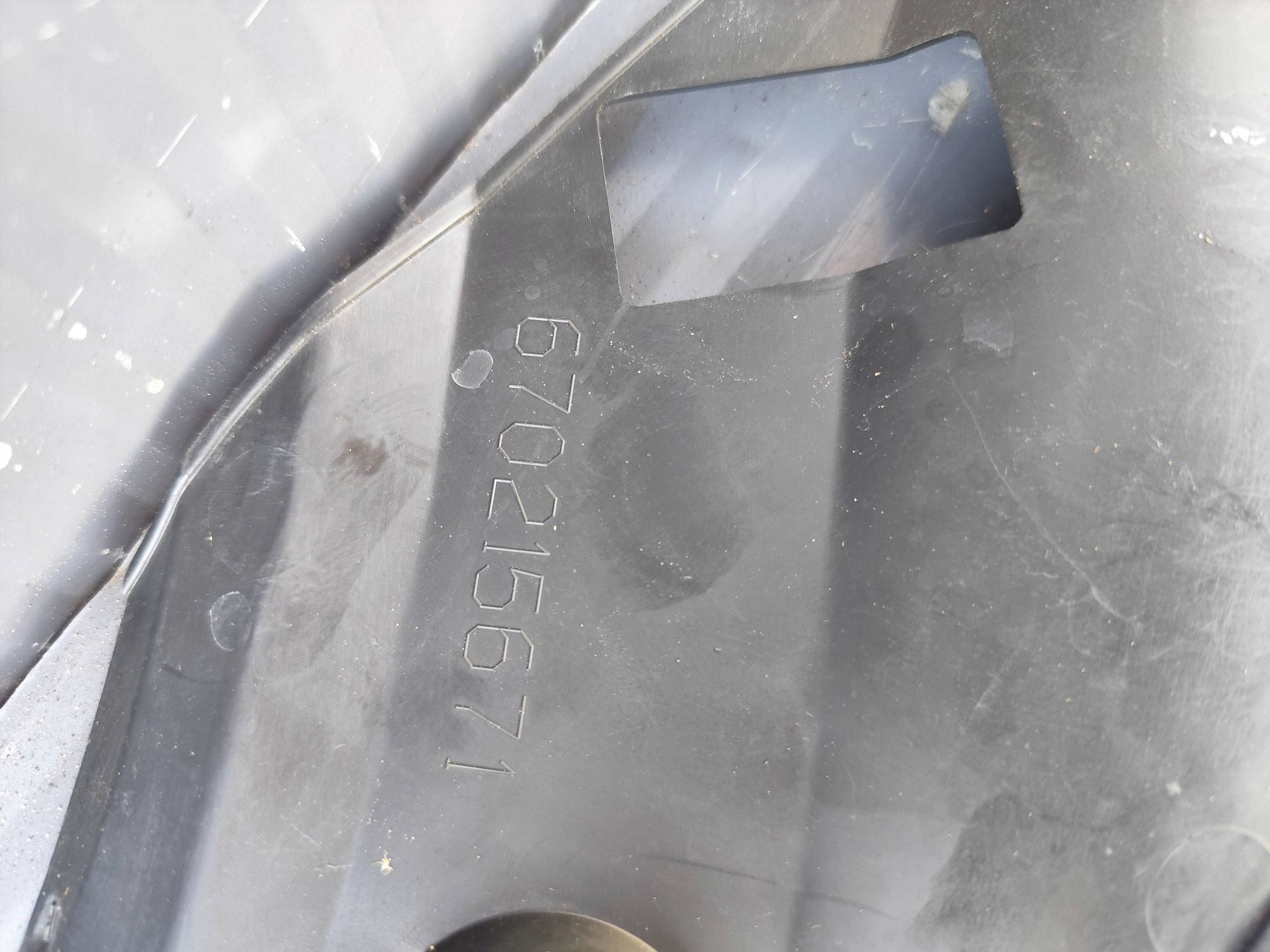 MASERATI GRECALE front panel cover of the front right 670215671