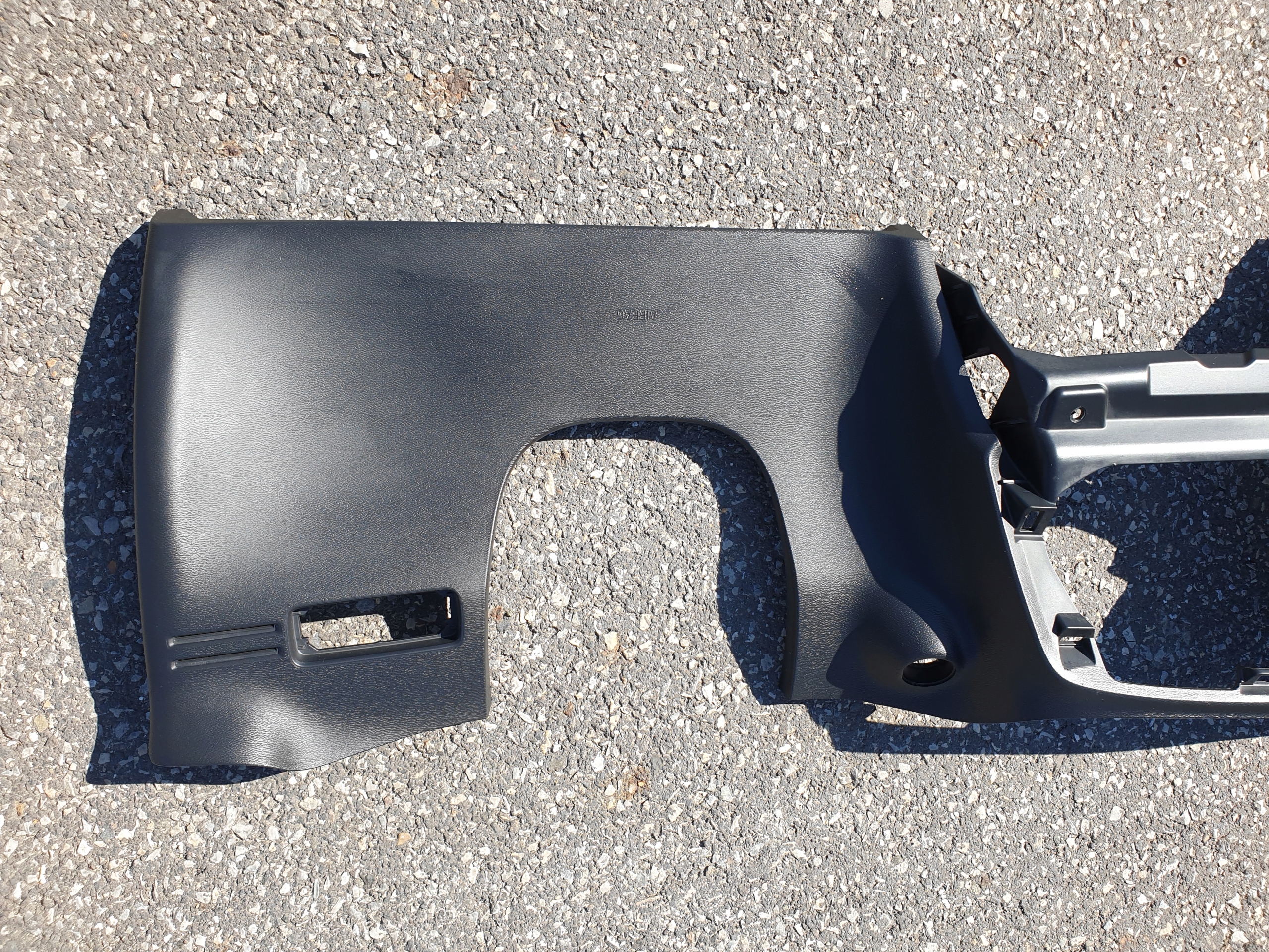 PANEL csomag DOLNA DESKI KOKPITU VOLVO XC40 II ANGLIK