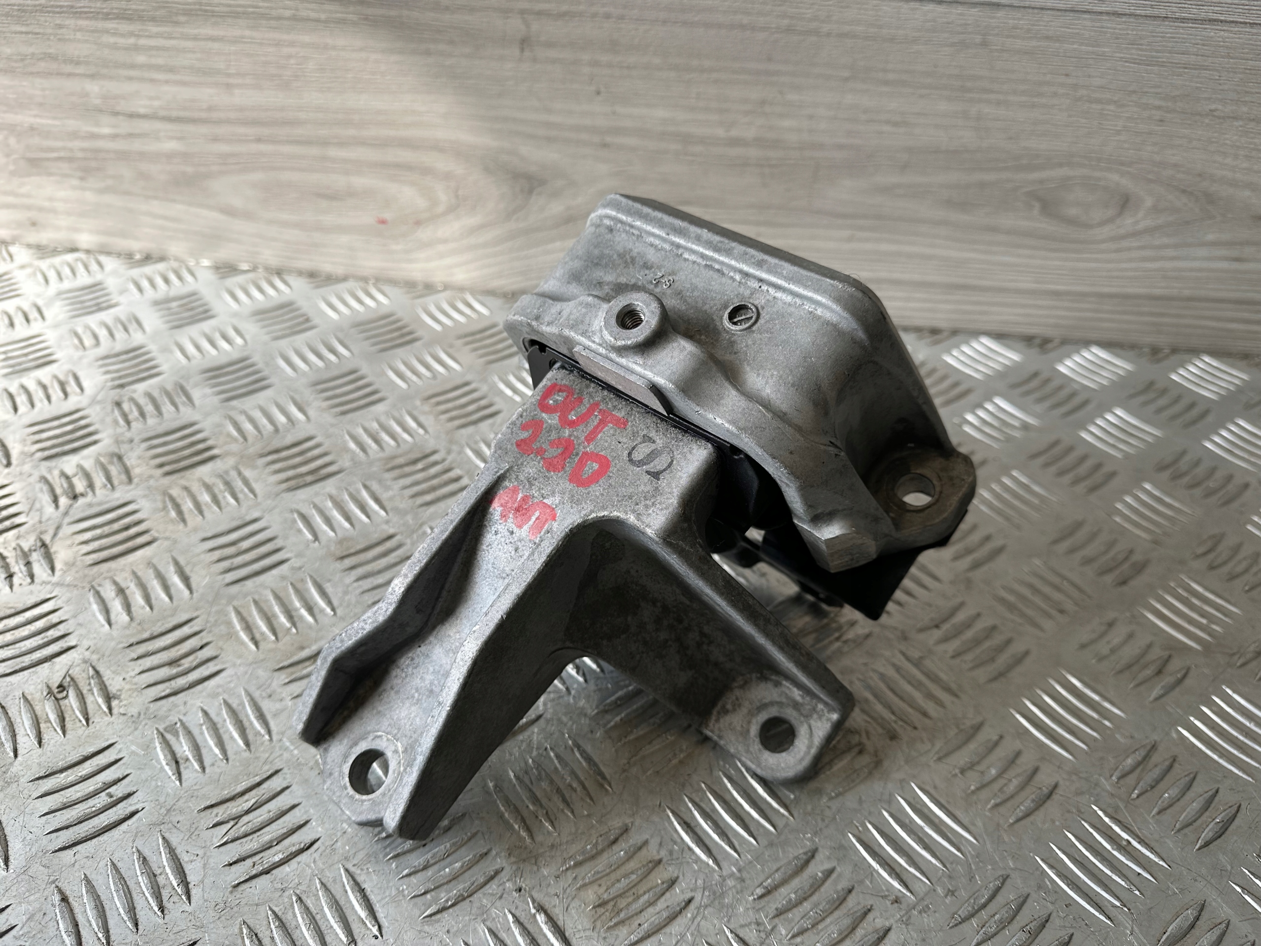 mitsubishi Outlander III 2.2 Дизель 4X4 автомат лапа подушка Двигателя