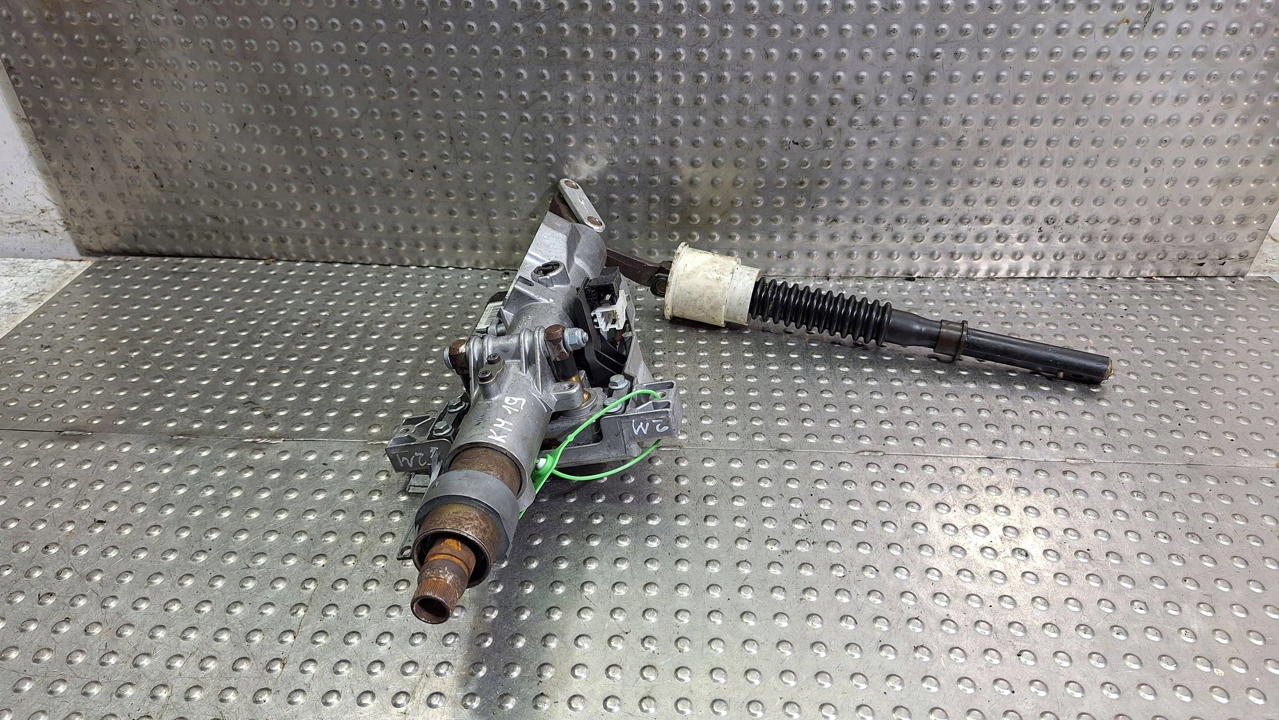 steering wheel rod A2114620120 MERCEDES W211