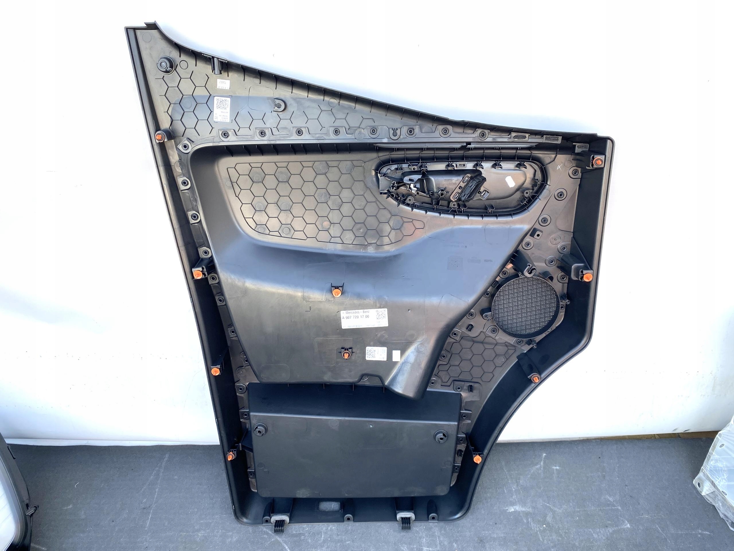 SPRINTER 907 910 17- side handle inner door front right front