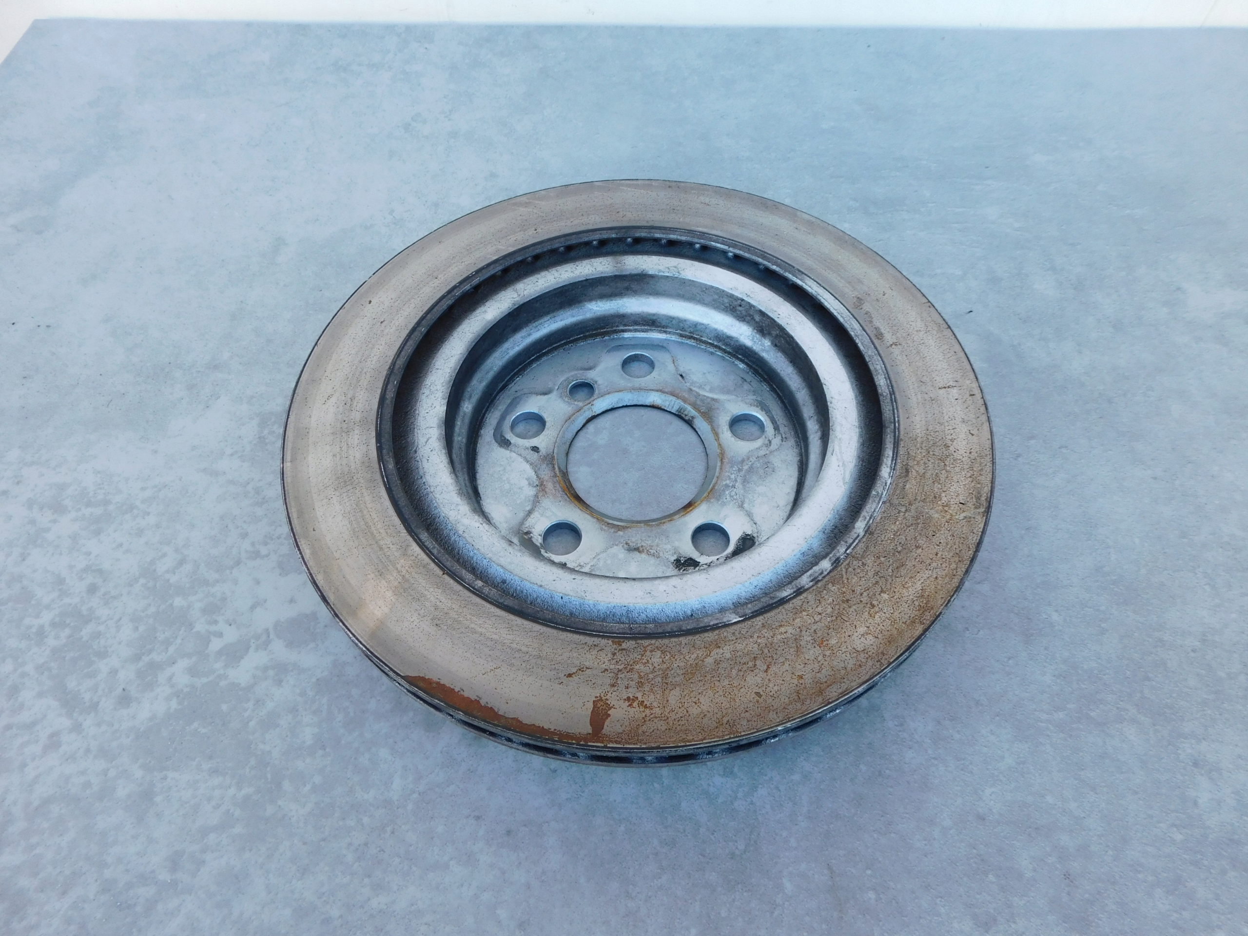 BMW X1 U11 disc brake rear part original idealna