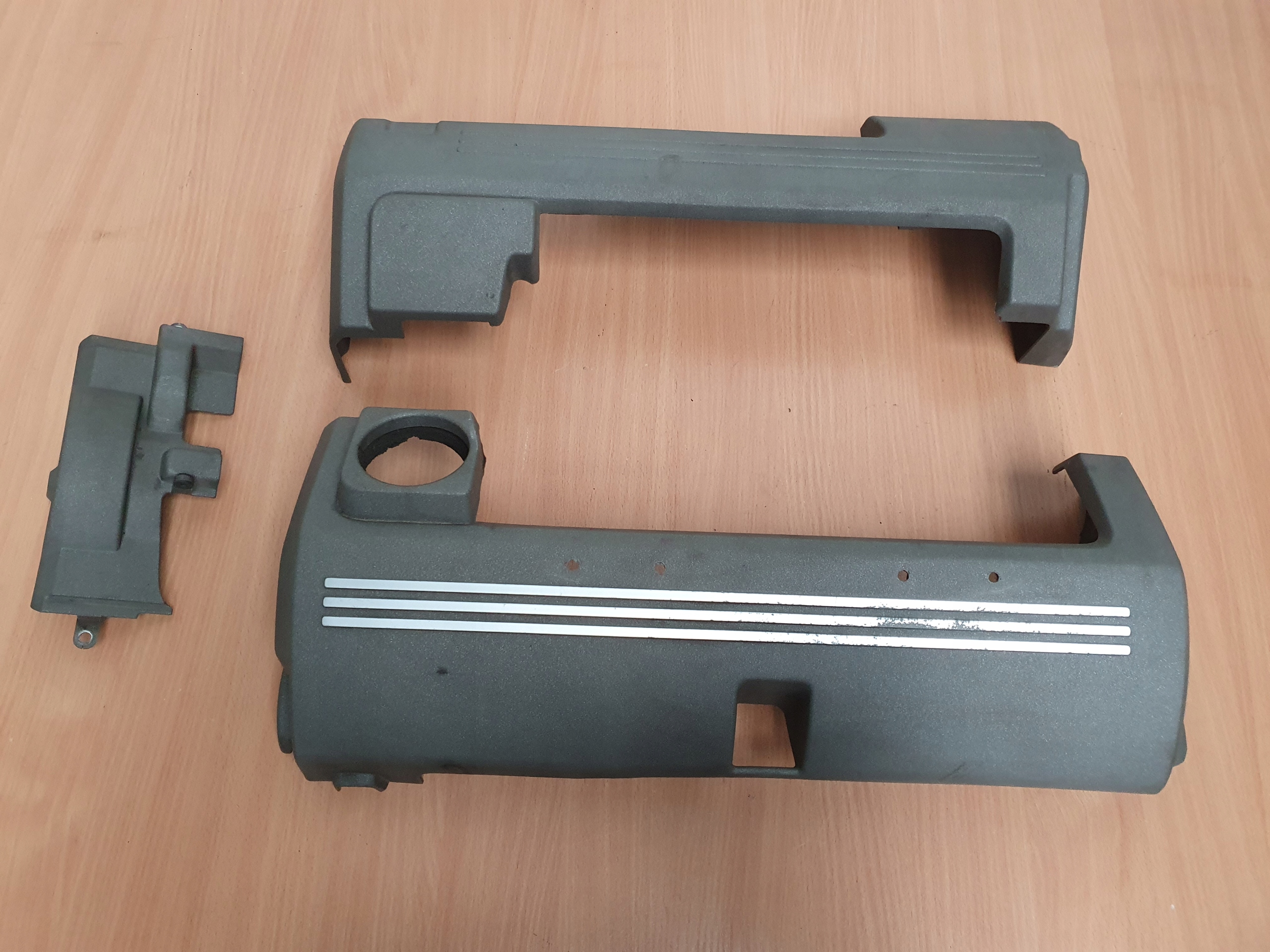 ВЕРХНЯЯ КРЫШКА КАПОТА ДВИГАТЕЛЯ VOLVO XC90 И 4.4 LIFT