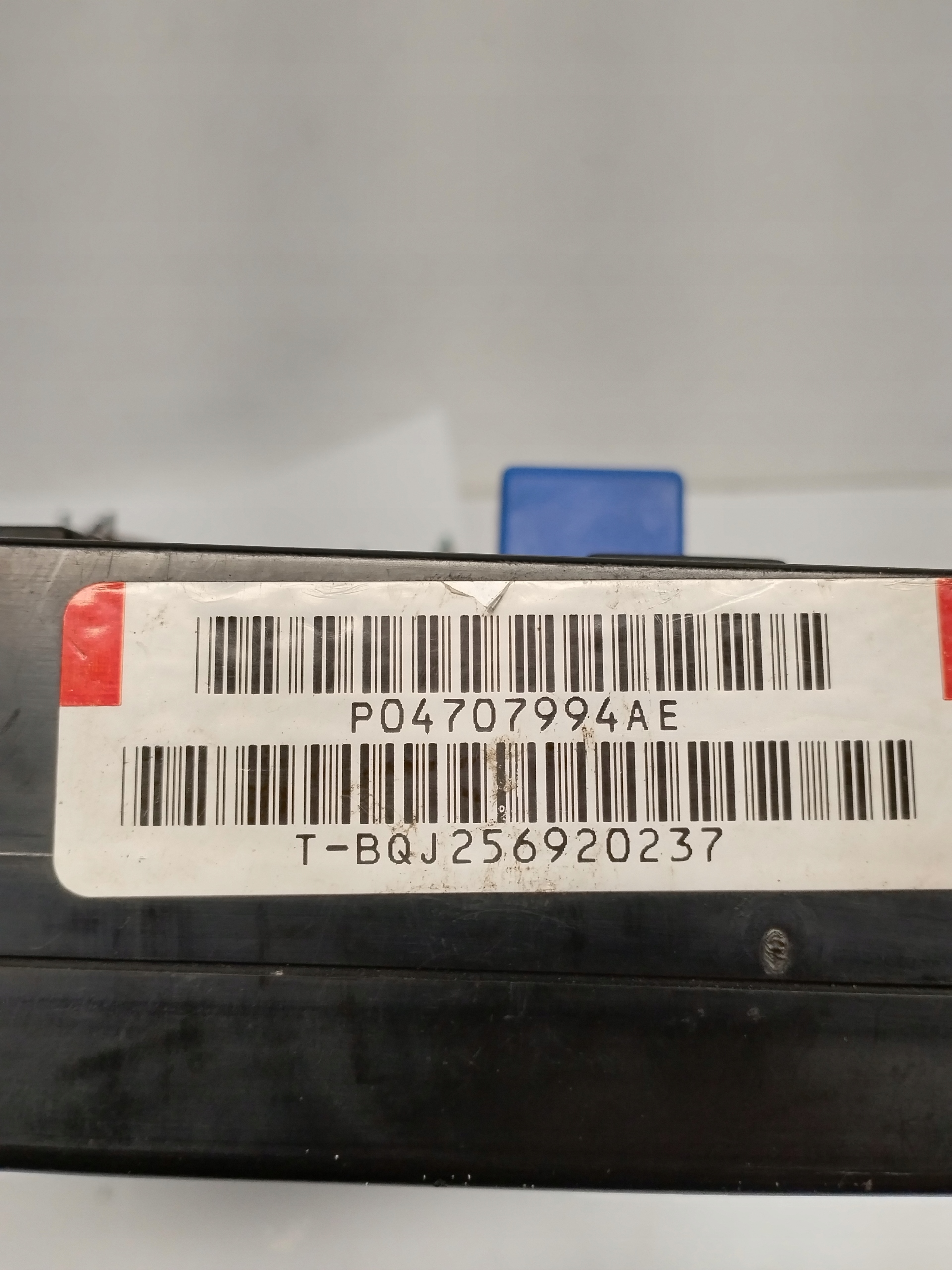 module control unit compartment BSI Chrysler Voyager P04707994AE