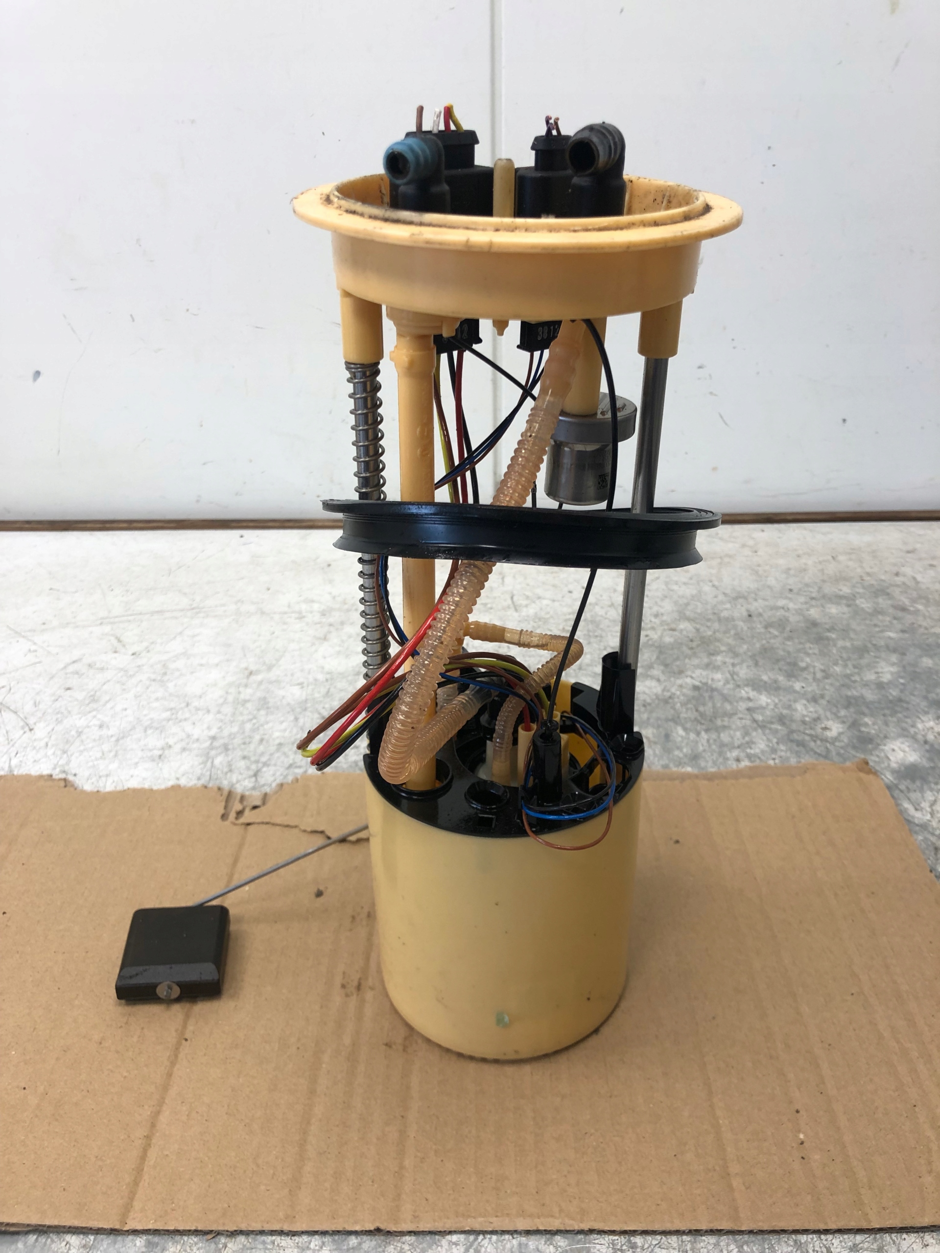 feed pump AUDI Q5 8R0919050D