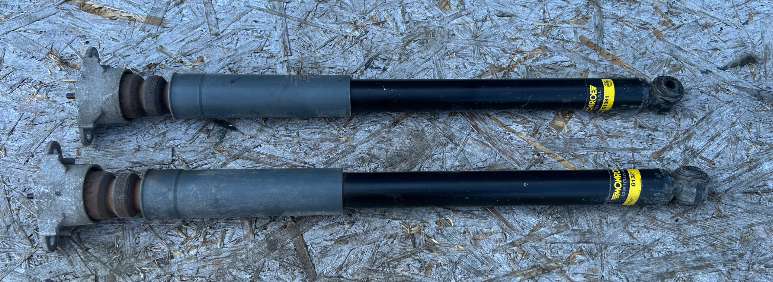 shock absorbers springing rear part rear. MONROE FORD TOURNEO COURIER MK1 14- PARA