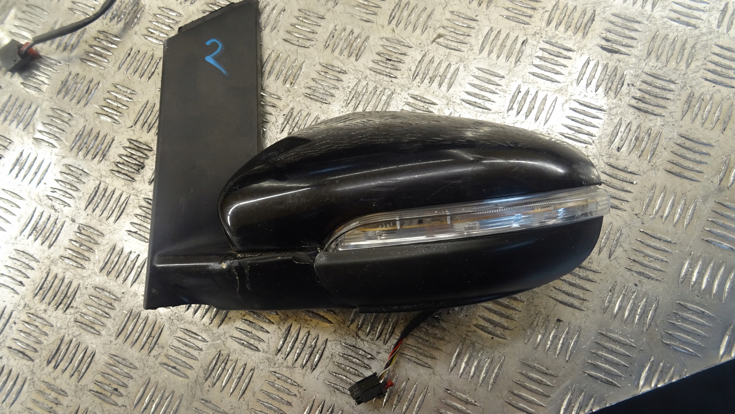 Volkswagen Touran 1T0857933A mirror left nr2