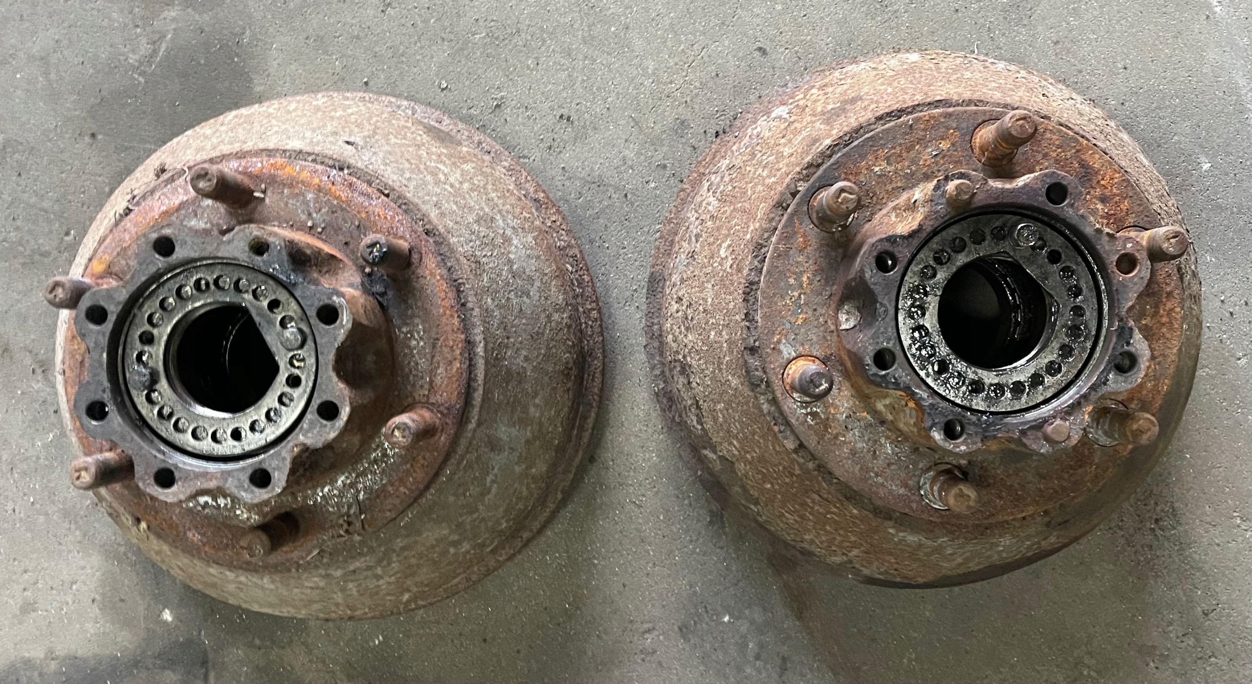 Міст концентратор барабан задній CANTER FUSO 3.0 2002r