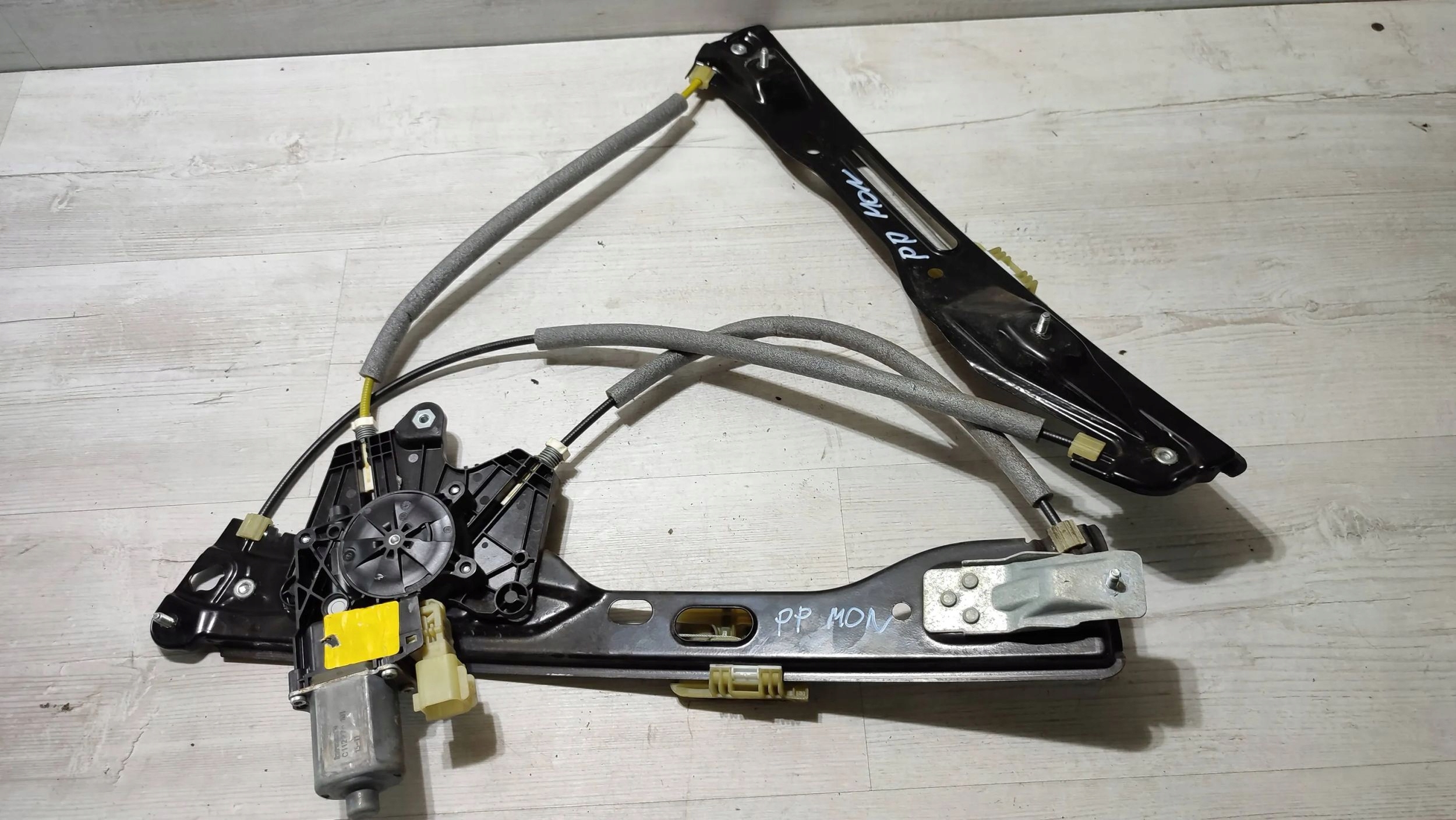 Ford Mondeo MK5 16r 2.0TDCi front side right mechanism windows