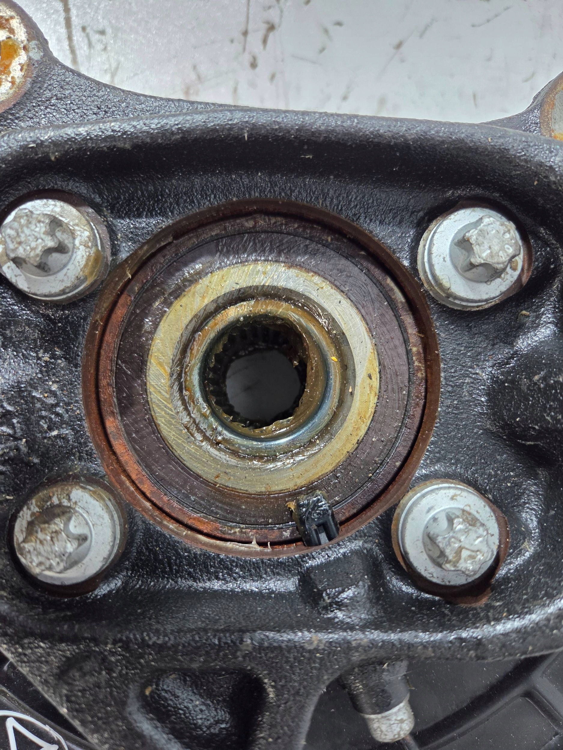 Alfa Romeo Tonale swing front right C544 (A470)