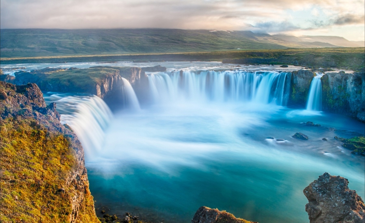 

Fototapeta Flizelinowa Wodospad Islandia 416x254